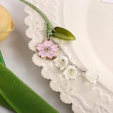 Tnyvm Cell Phone Strap Flower Phone Charm, Cute Keychain Lanyard String Charm, Cell Phone Charms, Hanging Car Pendants Decor Accessories, Car Keychain
