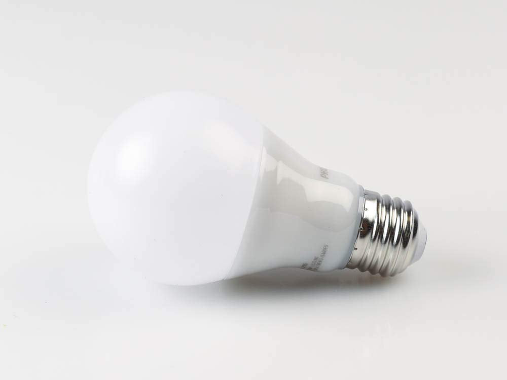 Philips - 479865-9.5A19/PER/830/P/E26/DIM 6/1FB