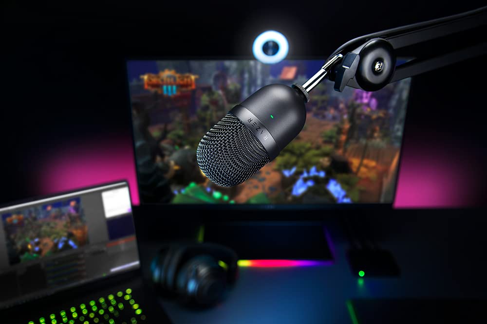 Razer Seiren Mini - USB Condenser Microphone for Streaming (Compact with Supercardioid Polar Pattern, Tiltable Stand, Integrated Shock Absorber)