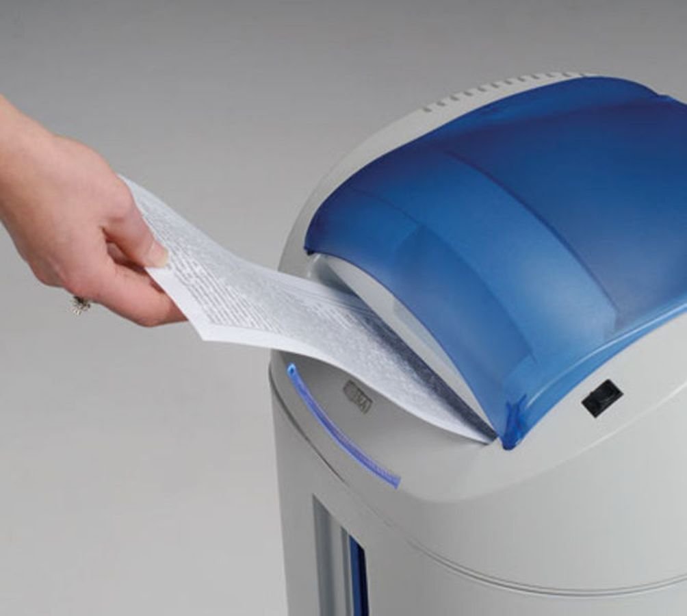 KOBRA +2 SS7 Professional Personal and Deskside Straight Cut Shredder; 2 Shredder Functions: up to 26 Sheets of Paper at a time or CD-Roms, DVDs