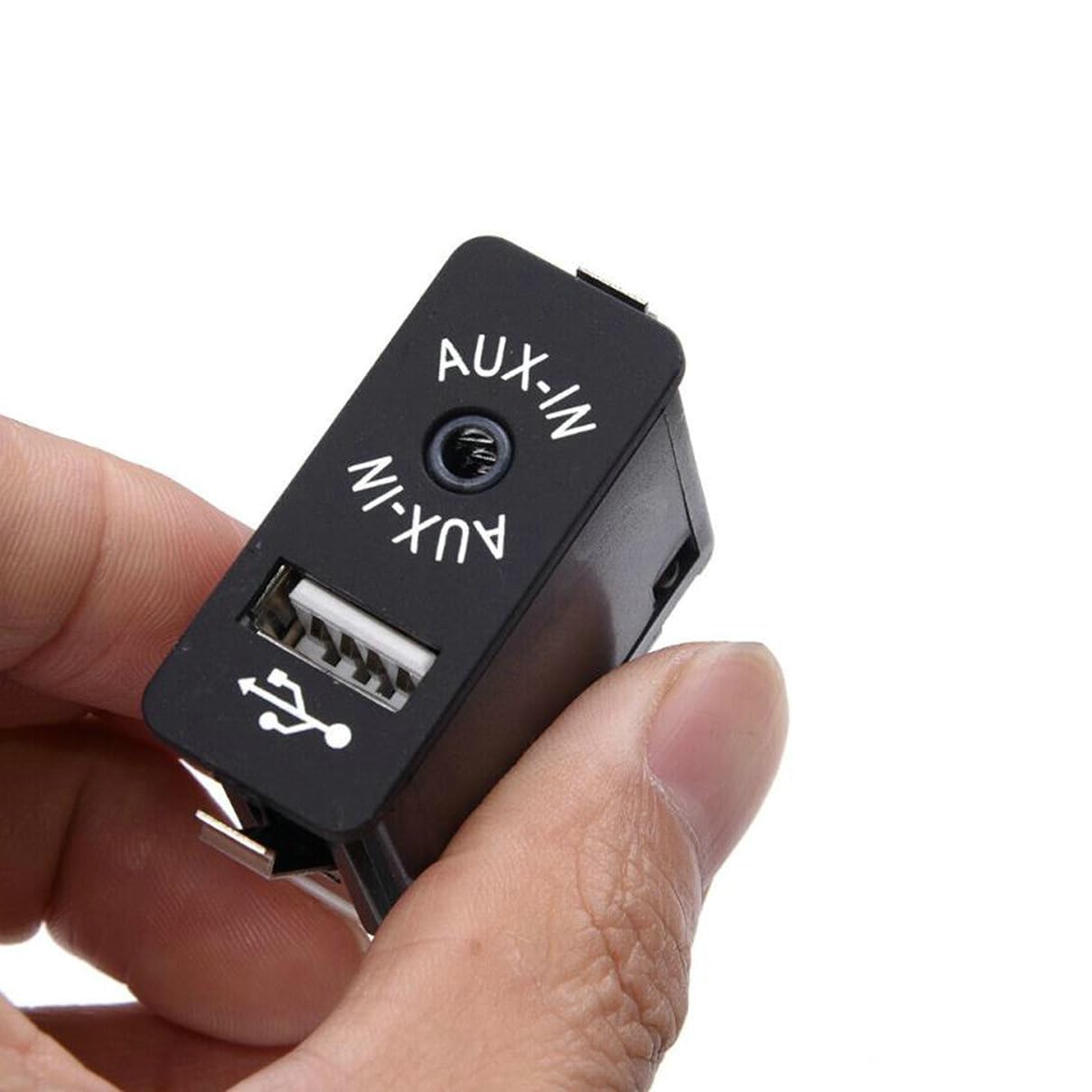 fitfoyo USB AUX Input Socket Switch Car USB AUX Input Socket for BMW X1 X3 E70 E81 E87 E90 F10 F12 E82 Replace# 84109237653