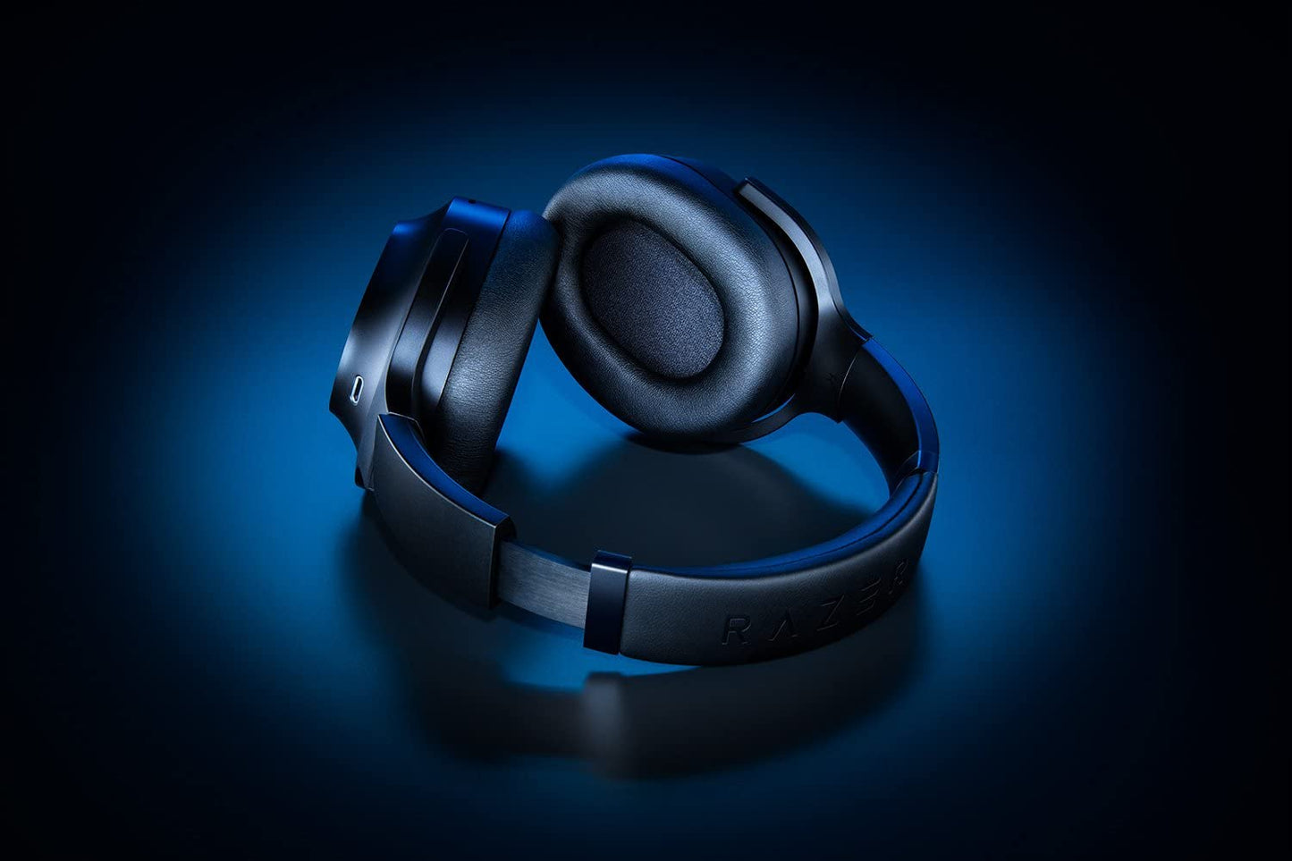 Razer Barracuda Pro Wireless Gaming & Mobile Headset (PC, PlayStation, Switch, Android, iOS): Hybrid ANC - 2.4GHz Wireless + Bluetooth - THX AAA