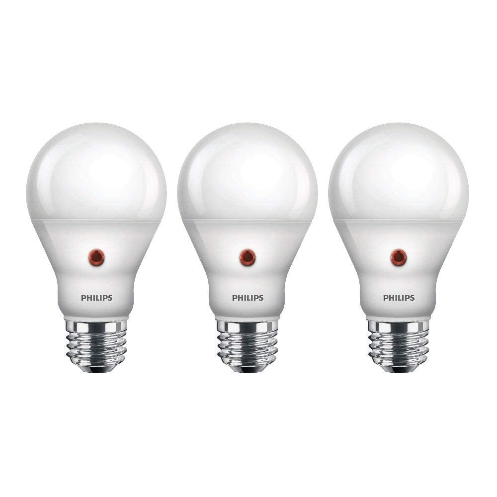 Philips LED Dusk-To-Dawn Outdoor A19 Light Bulb, Flicker-Free, 800 Lumen, Soft White Light (2700K), 8W=60W, E26 Base, 3-Pack