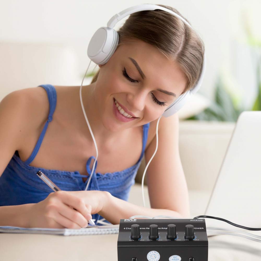 4-Channel Portable Stereo Headphone Amplifier - Professional Multi Channel Mini Earphone Splitter Amp w/ 4 ¼” Balanced TRS Headphones Output Jack