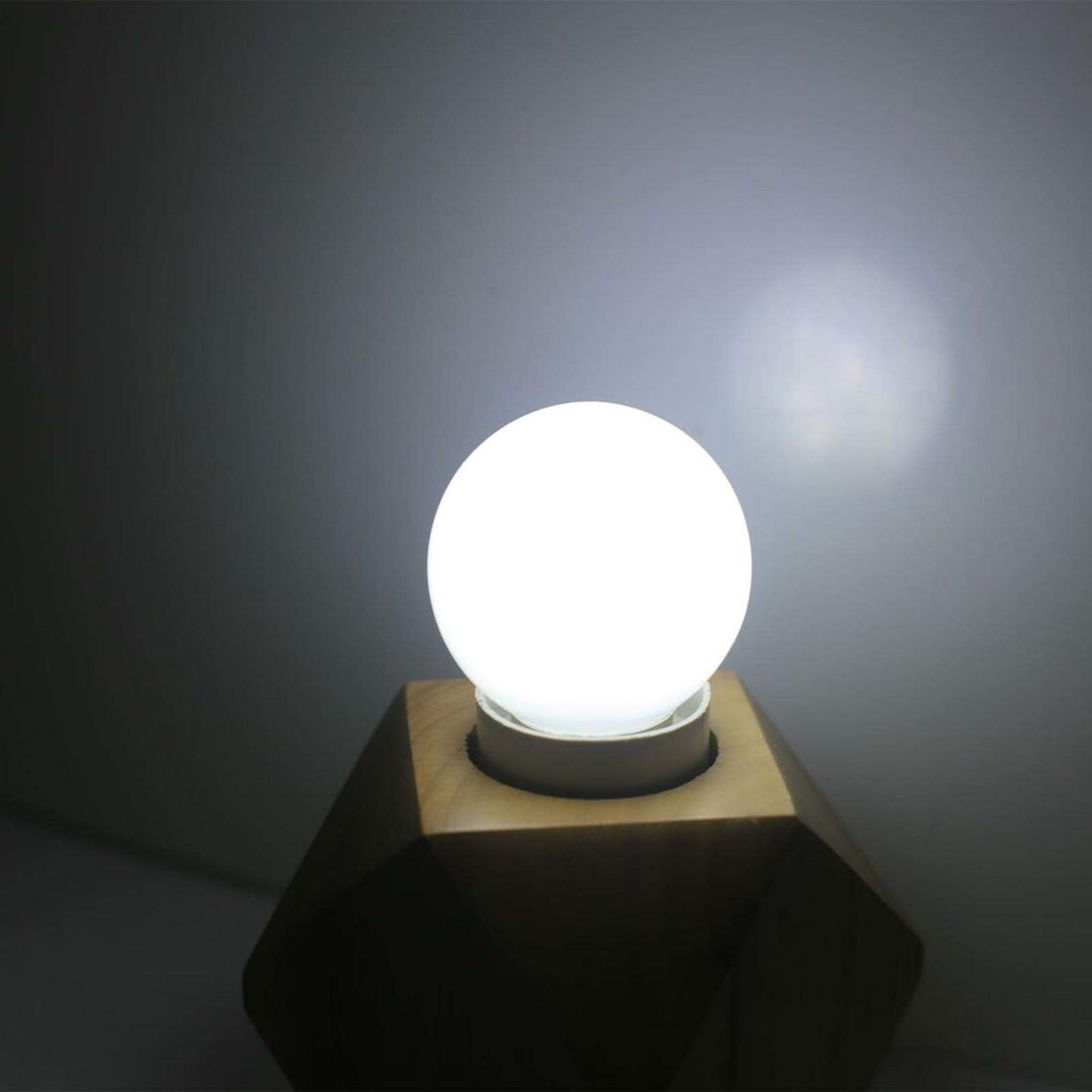 Lxcom Lighting G45 LED Bulb 3W Globe Vanity Light Bulb 30 Watt Replacement 300LM Cool White 6500K LED Light Bulb E26/E27 Base for Makeup Mirror Porch