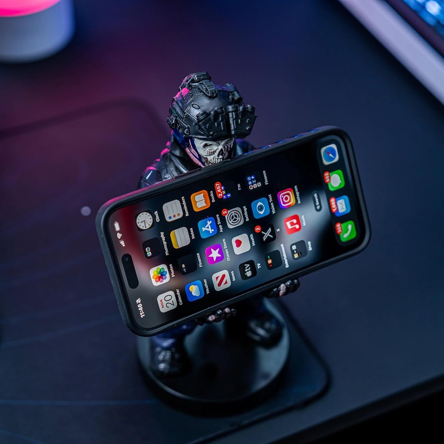 Exquisite Gaming Call of Duty Cable Guys Zombie Ghost Controller Holder & Phone Stand
