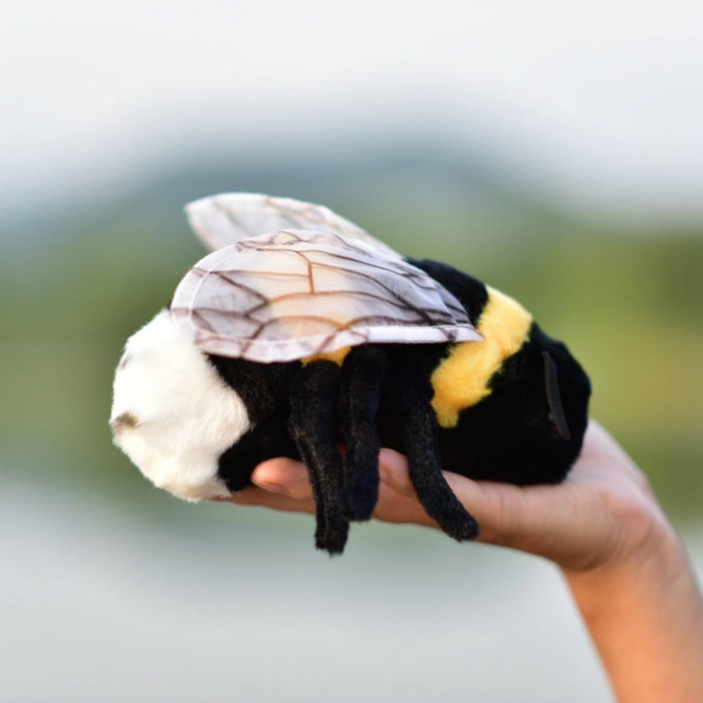 TAMMYFLYFLY Soft Bee Plush Toy, Stuffed Animal Doll,Cute Honeybee Plush Doll,17cm