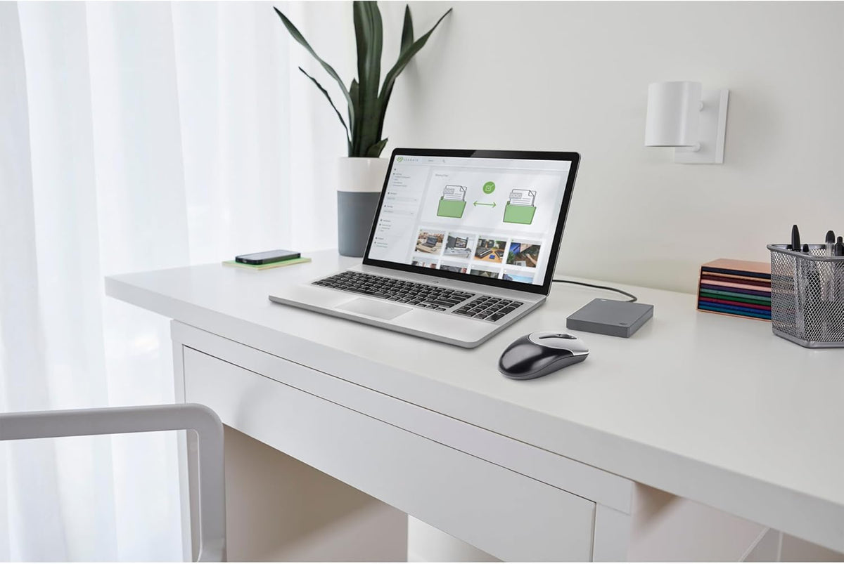 Seagate Basic, 2TB, Portable External Hard Drive, USB 3.0, for PC Laptop (STJL2000400)