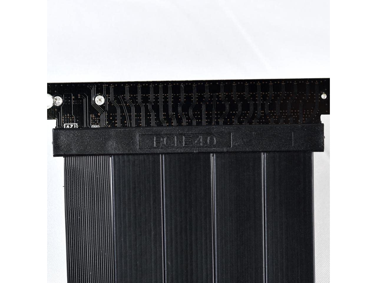 LIAN LI PW-PCI-420 Premium PCI-E 16X 4.0 Black Extender Riser Cable Length 200mm (7.87 inches)