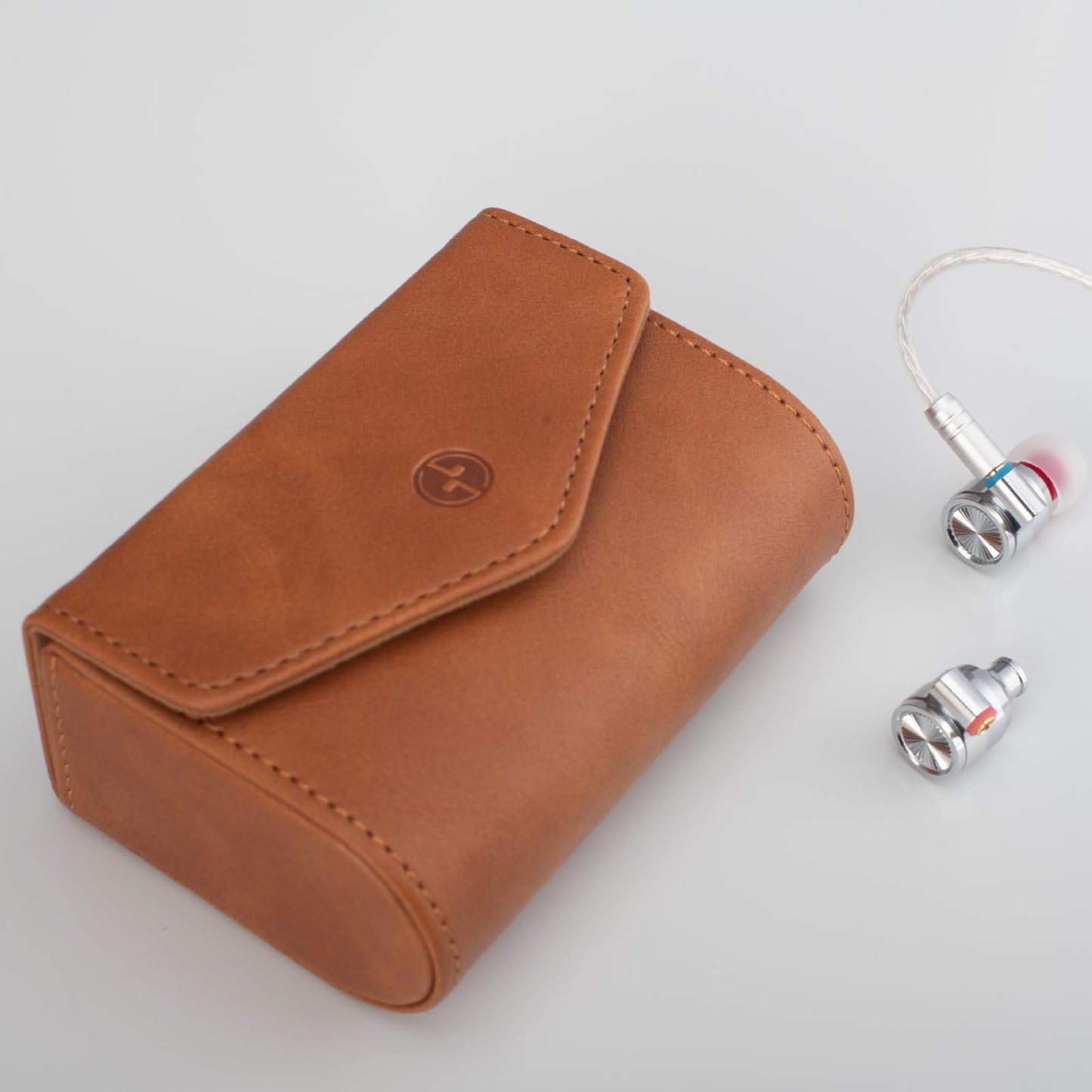 TINHIFI T4 Wired in-Ear Monitor for Musicians and Producers, 10mm Carbon Nanotube Driver, Neutral Tuning, Clear Sound and Balanced Bass, Detachable