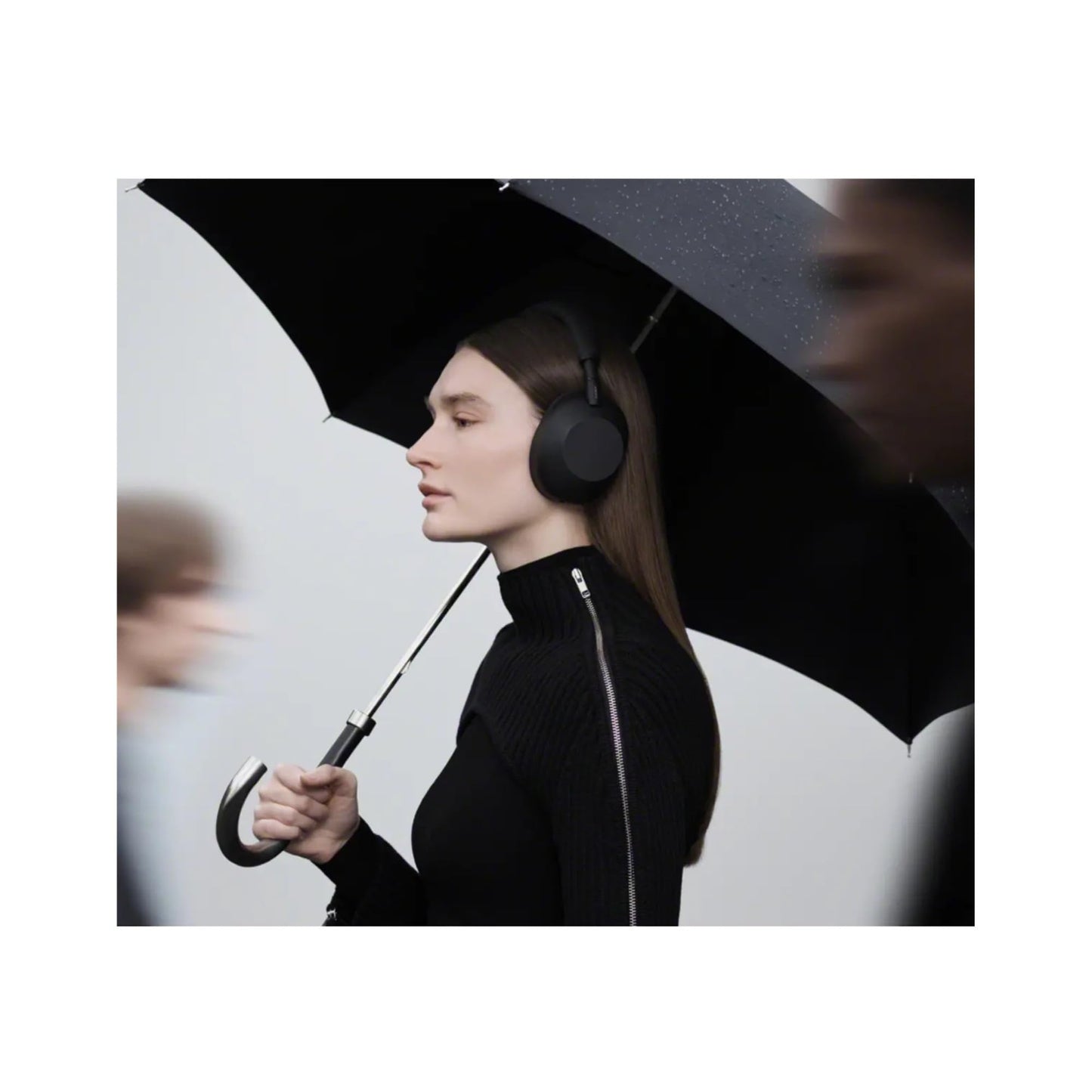 Sony WH-1000XM6 Wireless Noise-Canceling Headphones (Black) Bundle with Rechargeable Clip-On Light (2 Items)