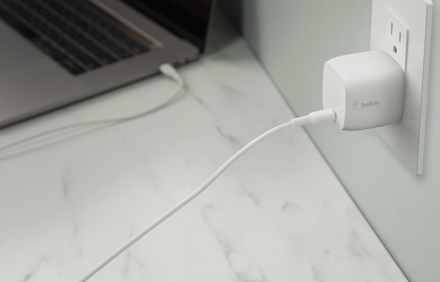 Belkin USB C Charger Block 30W - GaN Power Delivery - Fast Charging USB-C Charger for iPhone 17, Air, Pro, Pro Max, MacBook, iPad, AirPods, Apple