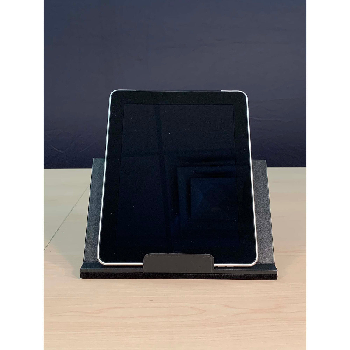 Dacasso Display Stand Computer & Machine Stand, Black (A1050)