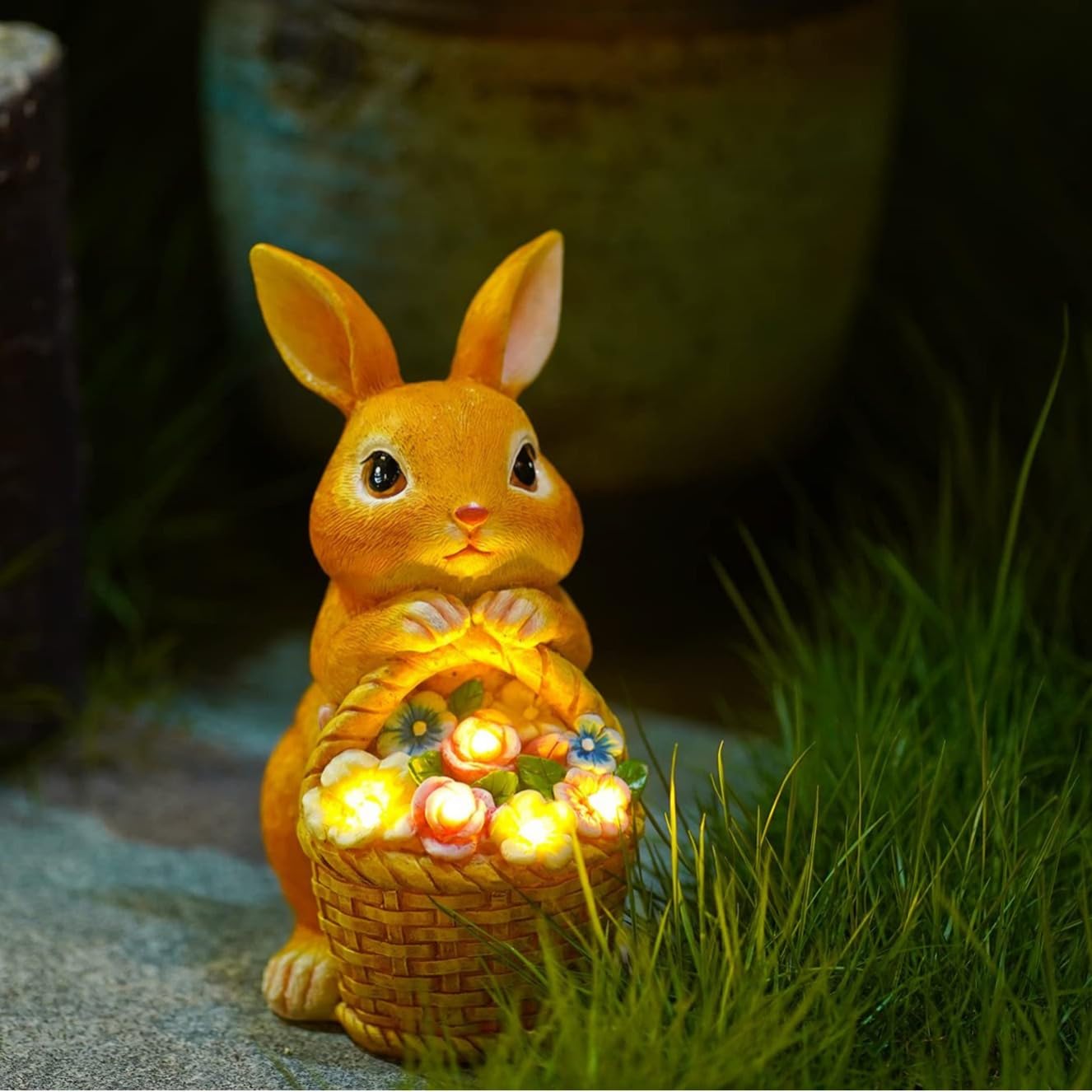 Yuntrav Solar Bunny Statue, 6x4.7x8.5 Inch Waterproof Resin Garden Figurine, Solar Warm LED Light Auto On Off Outdoor Rabbit Ornament for Patio