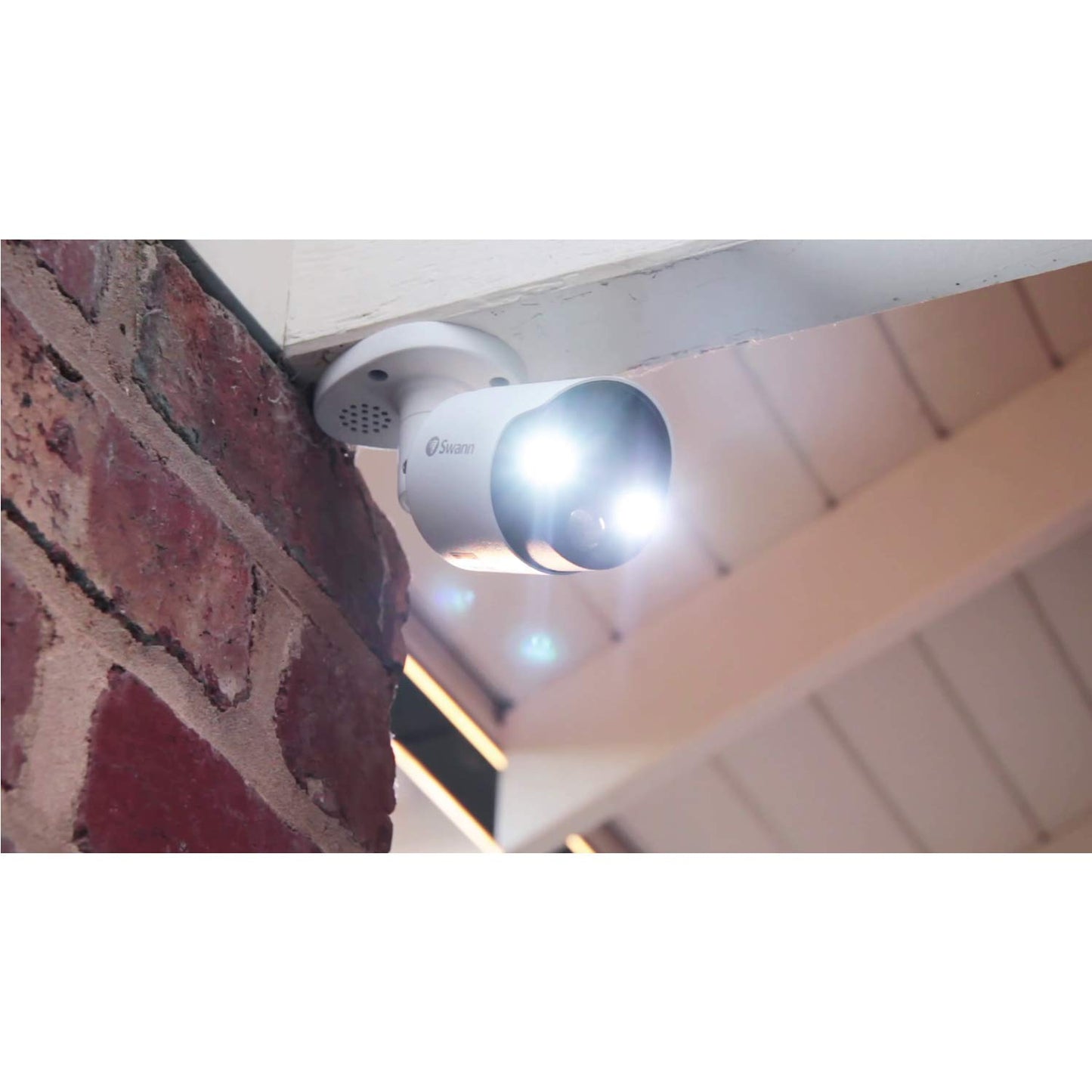 Swann 5MP Thermal Sensing Spotlight Bullet Security Camera - PRO-5MPMSFB