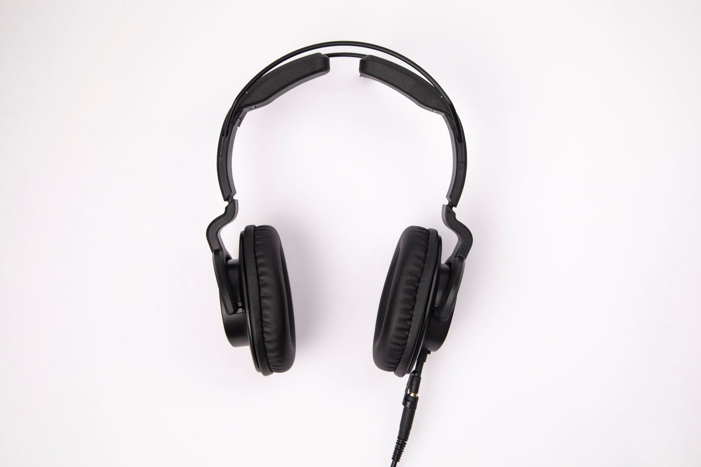 Zoom ZDM-1 Podcast Mic Pack Includes Dynamic Microphone, High-Quality Headphones, Tripod, Windscreen, and XLR Cable