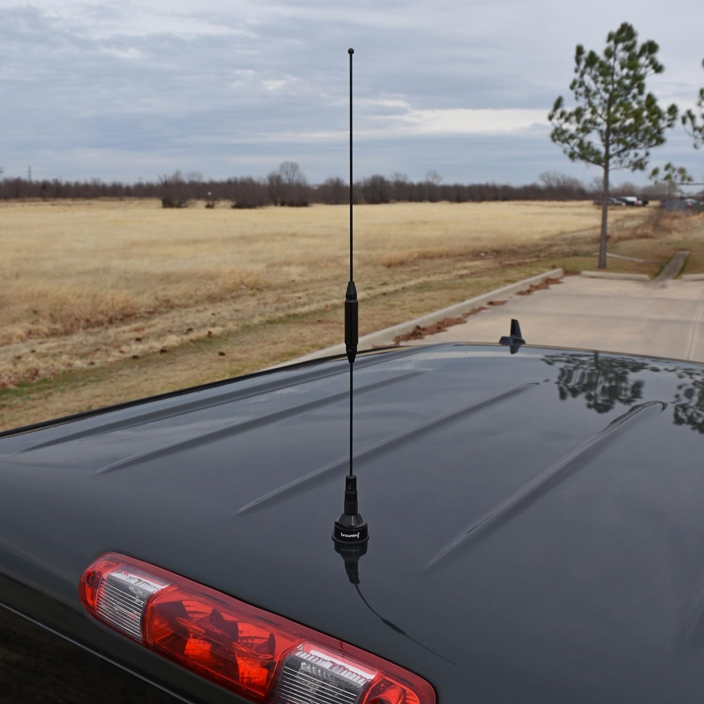 Browning BR-179 140 to 170 MHz VHF 430 to 470 MHz UHF Pre Tuned Dual Band NMO Antenna