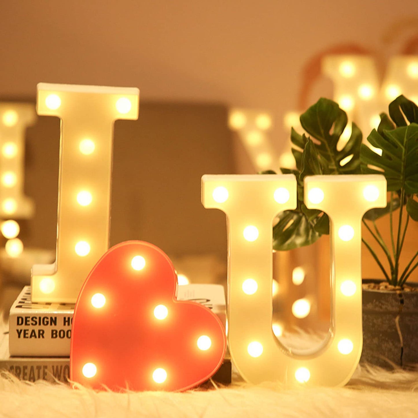 ZUOKEMY I Love YUO Sign Light, 3 LED I Love You Heart-Shaped Combination Luminous Letters, Valentine's Day Gift, Wedding Sign, Engagement Sign (IOU)