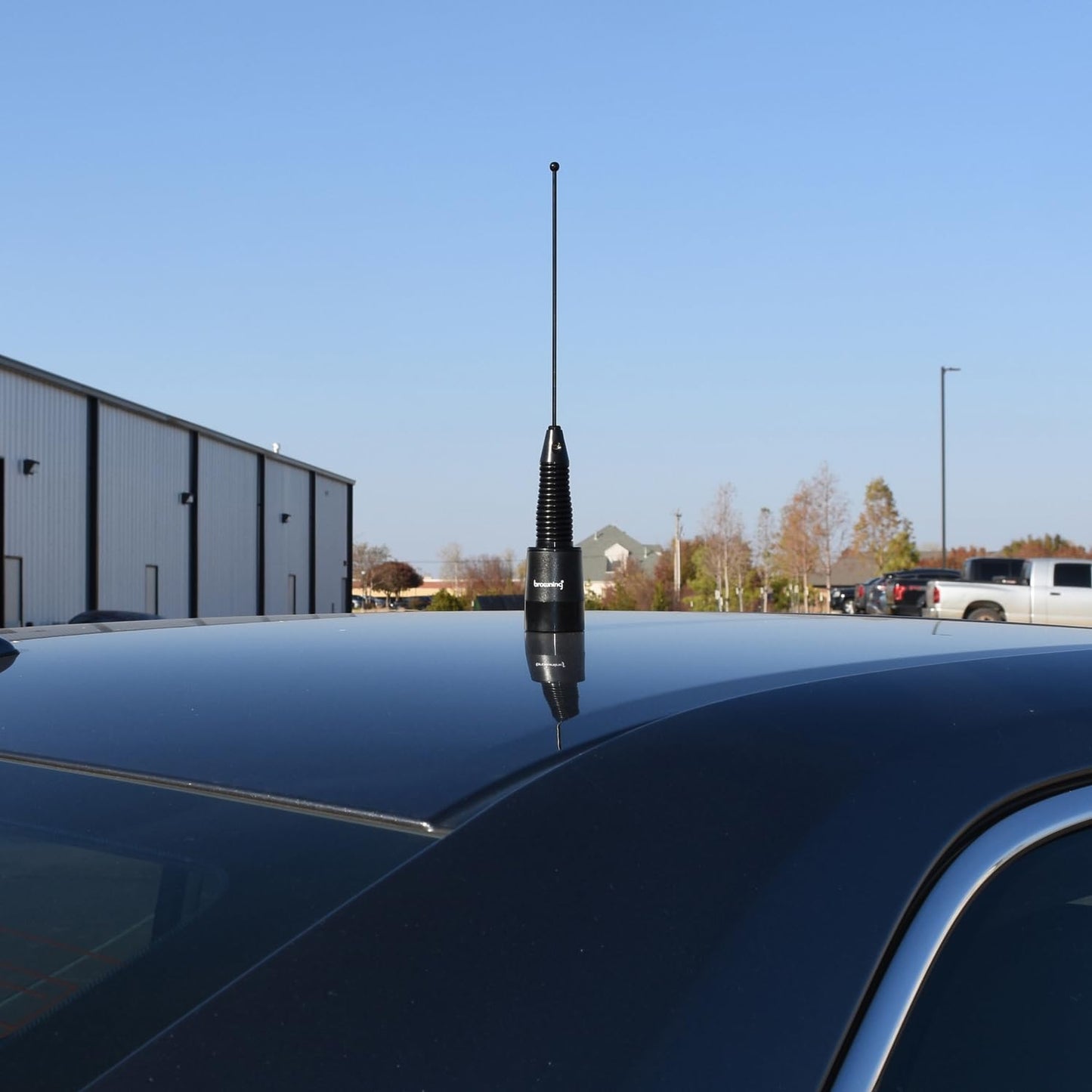 Browning® 160-Watt Wide-Band 380 MHz to 520 MHz Antenna with Spring and NMO Mounting (Black)
