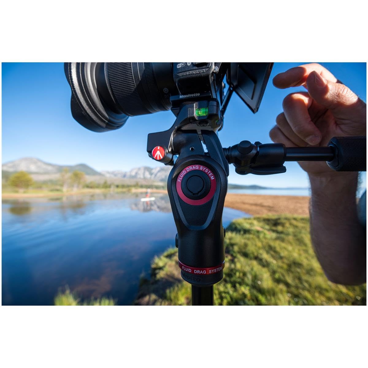 Manfrotto Befree 3-Way Live Advanced Tripod Kit, Tripod and Fluid Head in Aluminum for Cameras and Camcorders up to 6 kg, Ultra-Compact, Photography