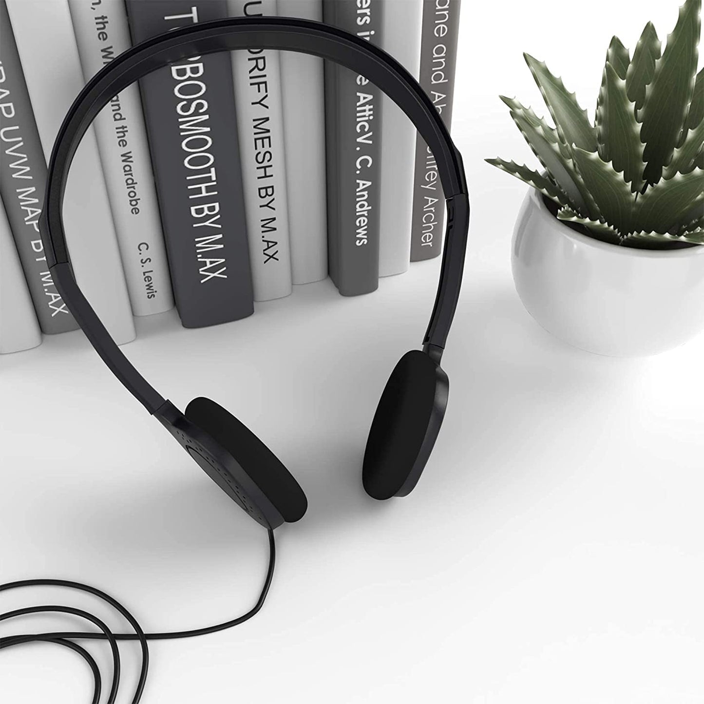 Maeline Bulk Headphones with 3.5 mm Headphone Plug - 40 Pack - Black