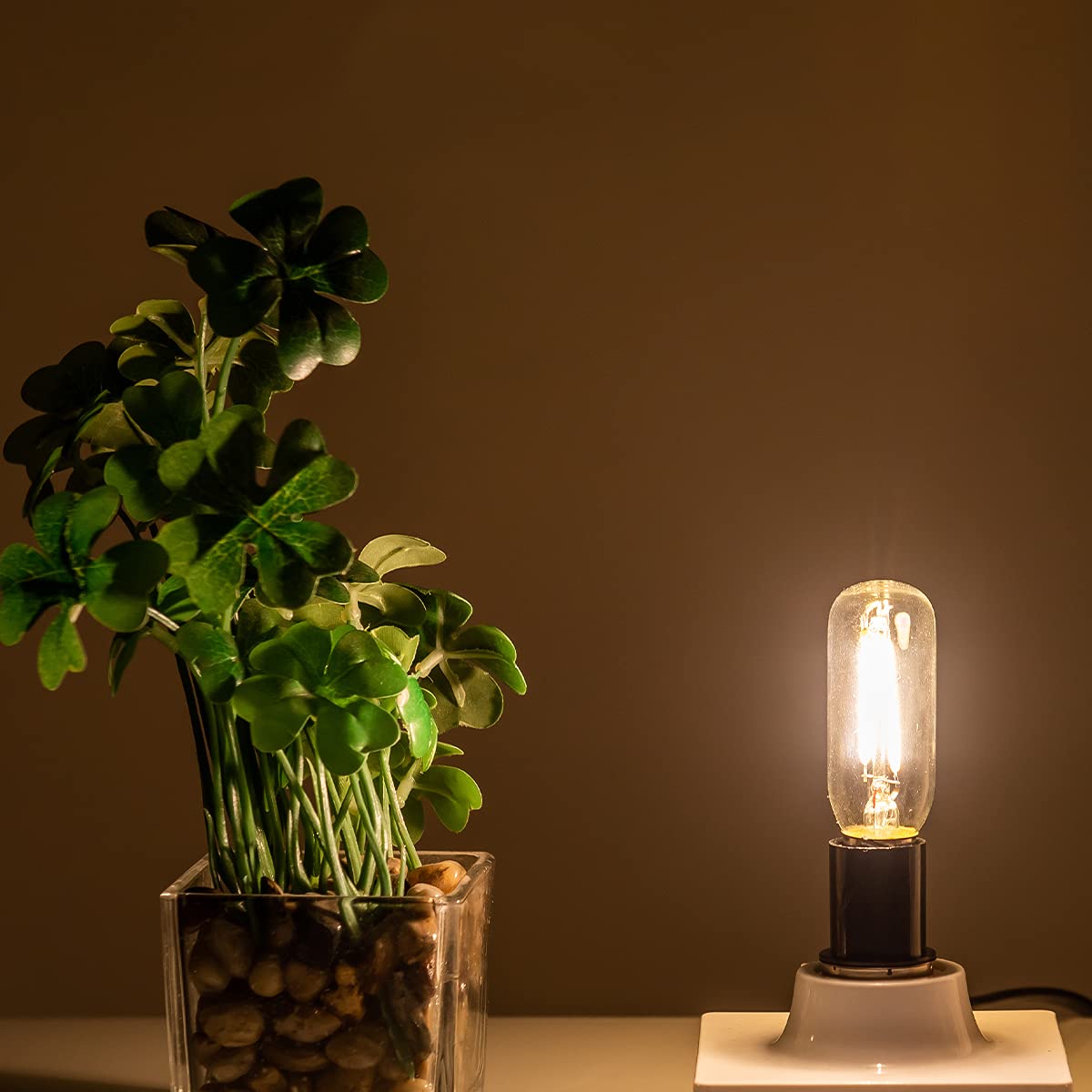 Beonllay Candelabra Light Bulbs E12 LED Bulb 25 Watt Equivalent 3000K