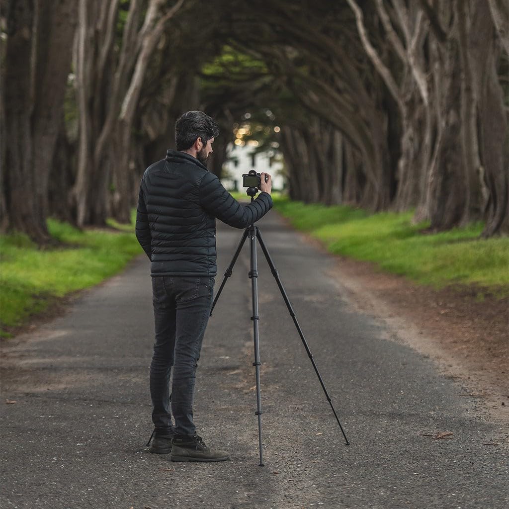 Peak Design Travel Tripod, Carbon Fiber, Compact Design, Quick Setup and Takedown, Pro-Level Stability, Ergonomic Ball Head, Compact and Portable