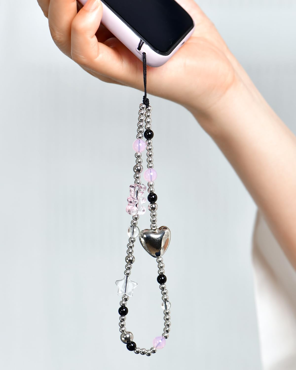 LuckGift Beaded Phone Charm Strap - Kawaii Y2K Wrist Lanyard with Cute Acrylic Heart, Aesthetic Accessory for Phone, Bag or Car Keys, Small Gift
