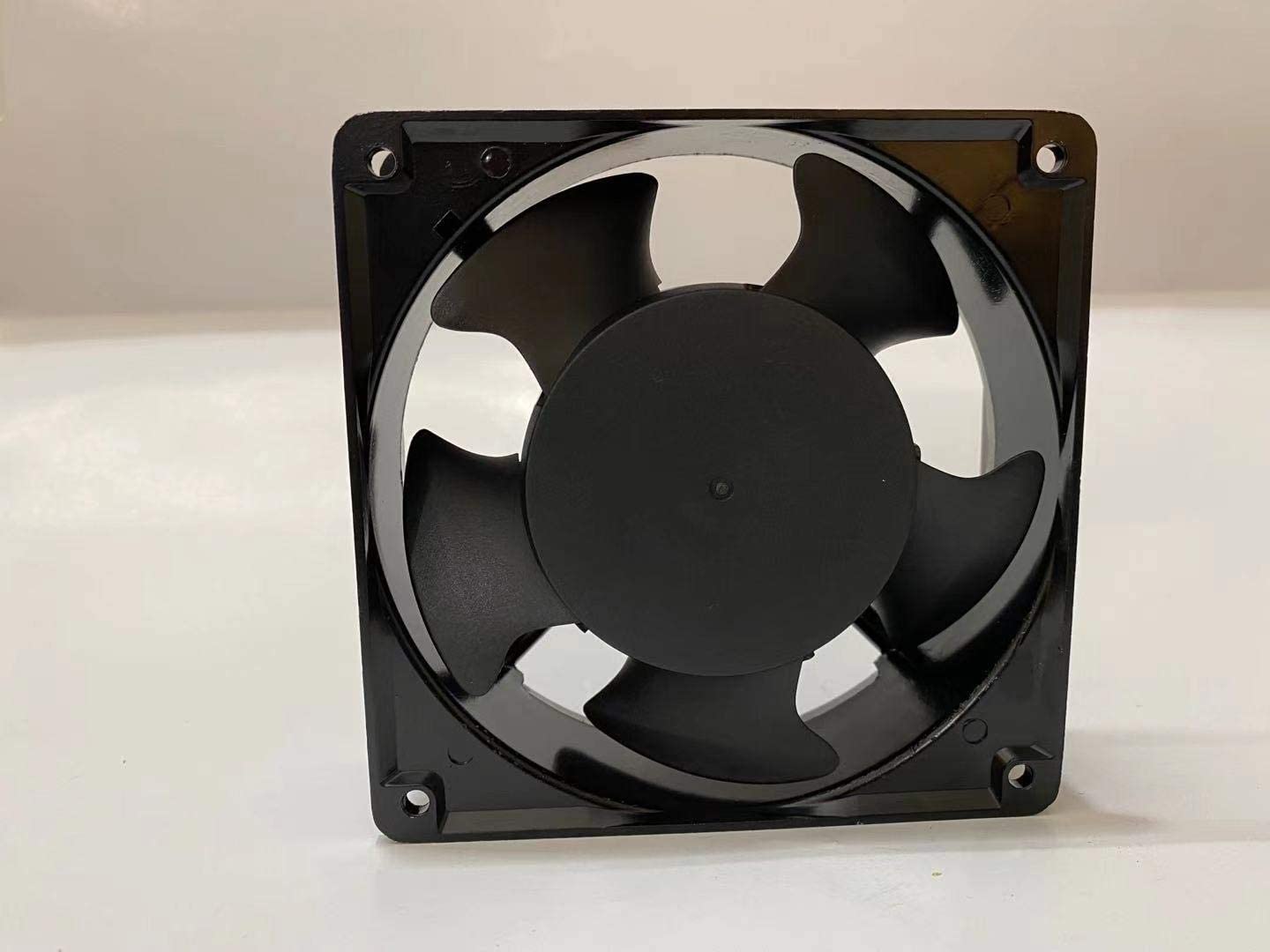 4C549A AC axial Fan, 100CFM 2950RPM 0.25A 15.2W 115V Cabinet Cooling Fan