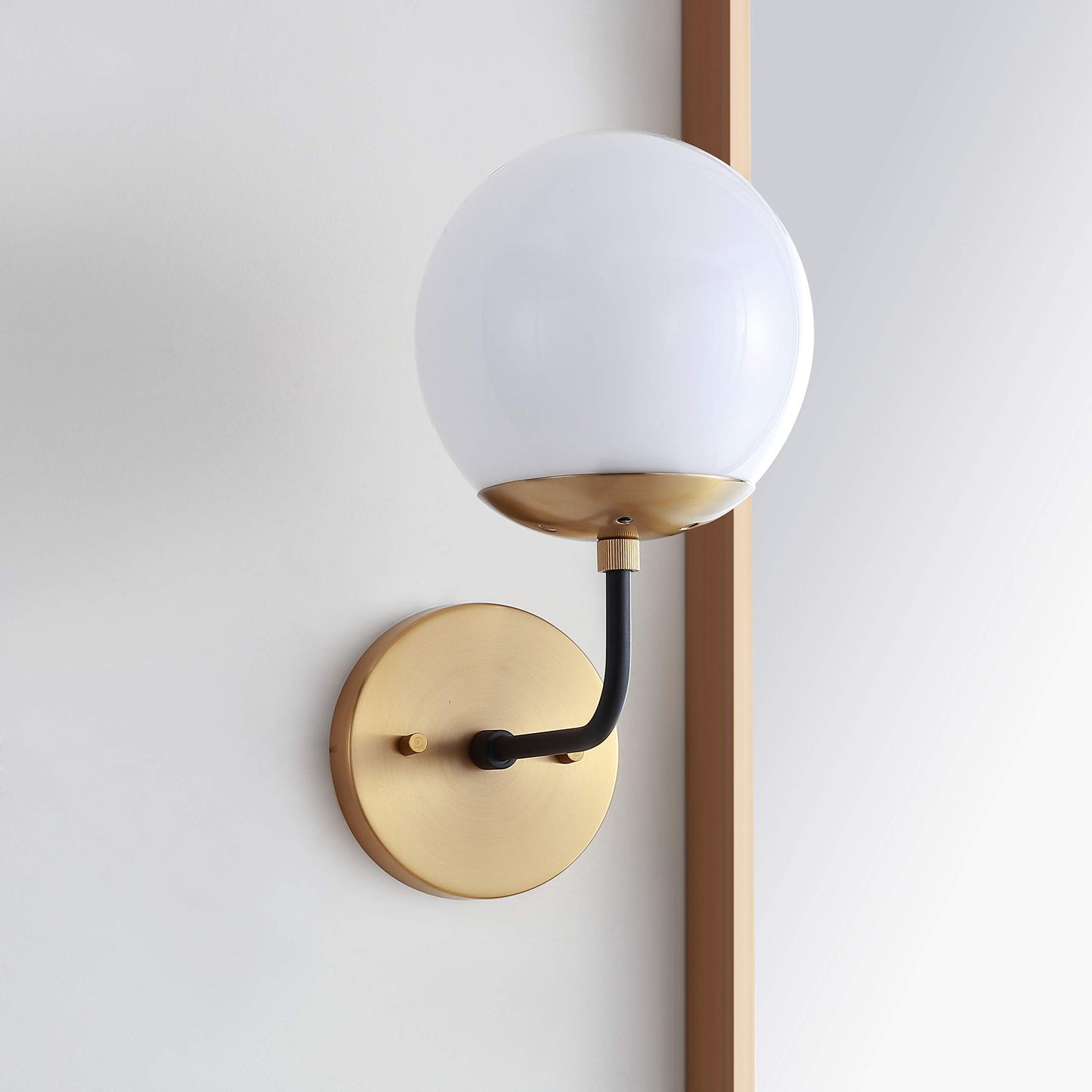 SAFAVIEH SCN4017A Lighting Cayden Brass Gold and Black Wall (LED Bulb Included) Sconce, White