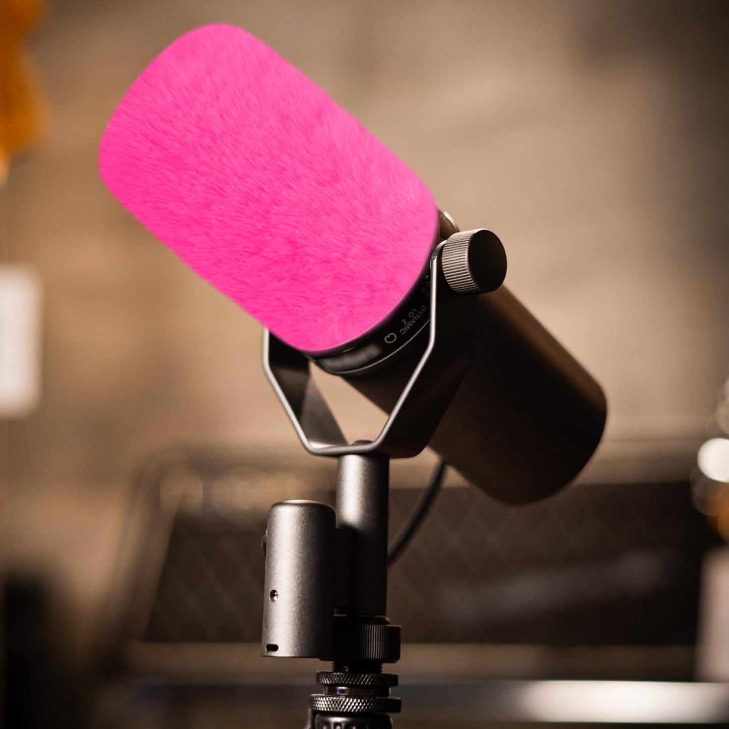 LEFXMOPHY SM7B Windscreen for Shure SM7B SM7dB Vocal Microphone Replacement Pop filter, Hot Pink Furry Wind Muff Deadcat Cover