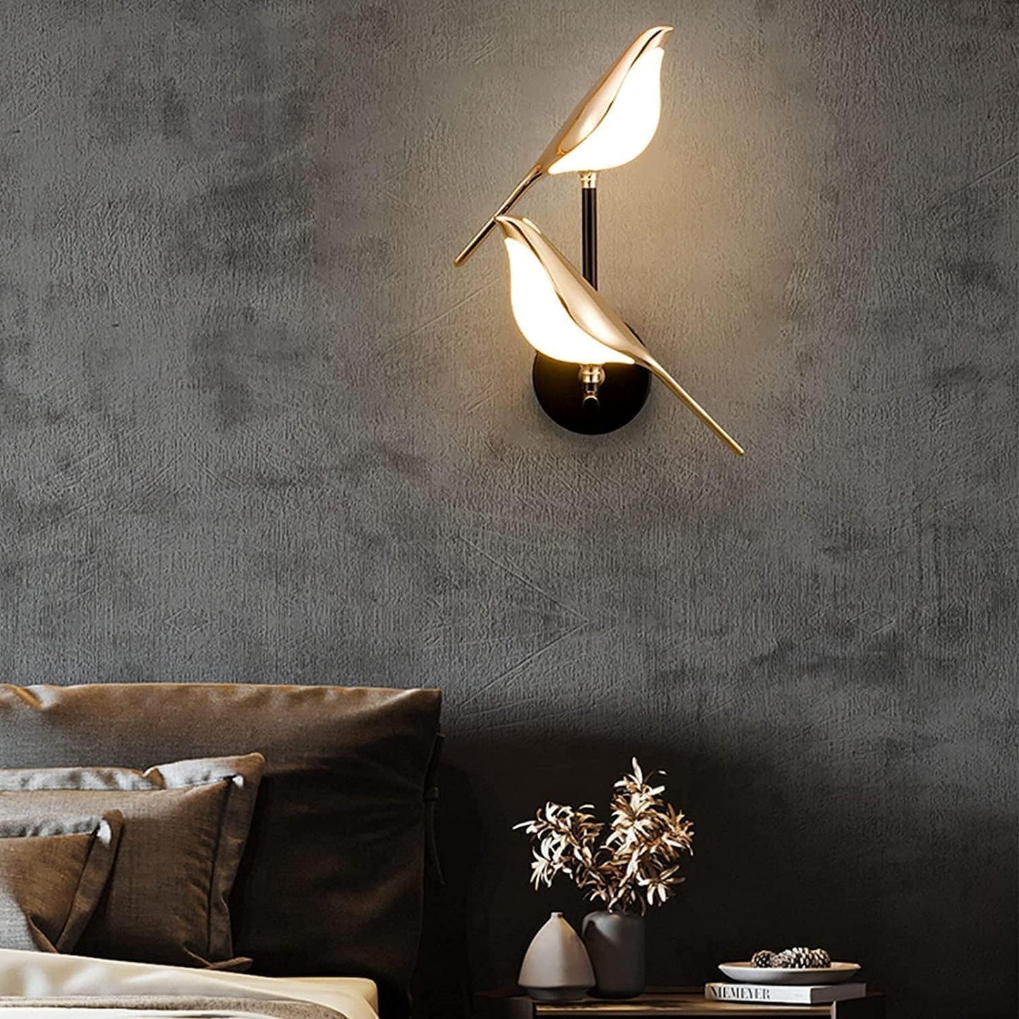 Modern Bird Light Wall Sconces Bird Lamp Shade Bedroom Bedside Living Room Rotatable Adjustable Art Deco LED Wall Light Magpie TV Background Luxury