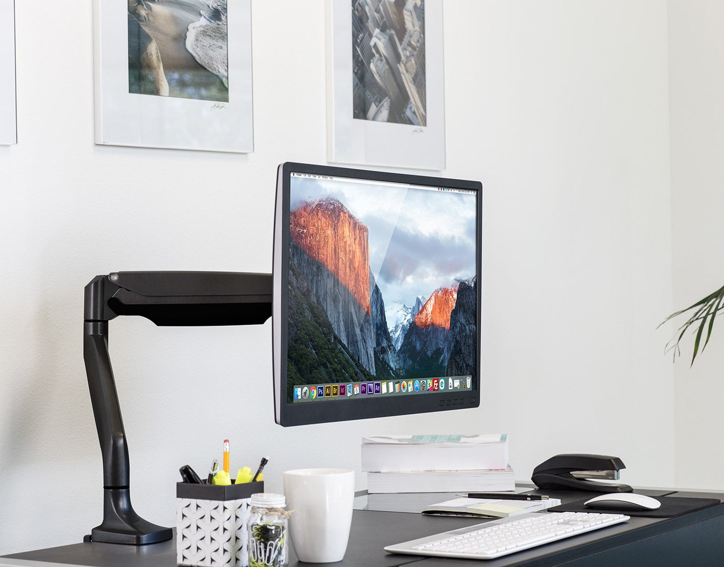 Mount-It! Single Monitor Arm Desk Mount with Gas Spring, Height Adjustable Monitor Stand for 13-32 Inch Screens up to 20 lbs, VESA 75x75 & 100x100