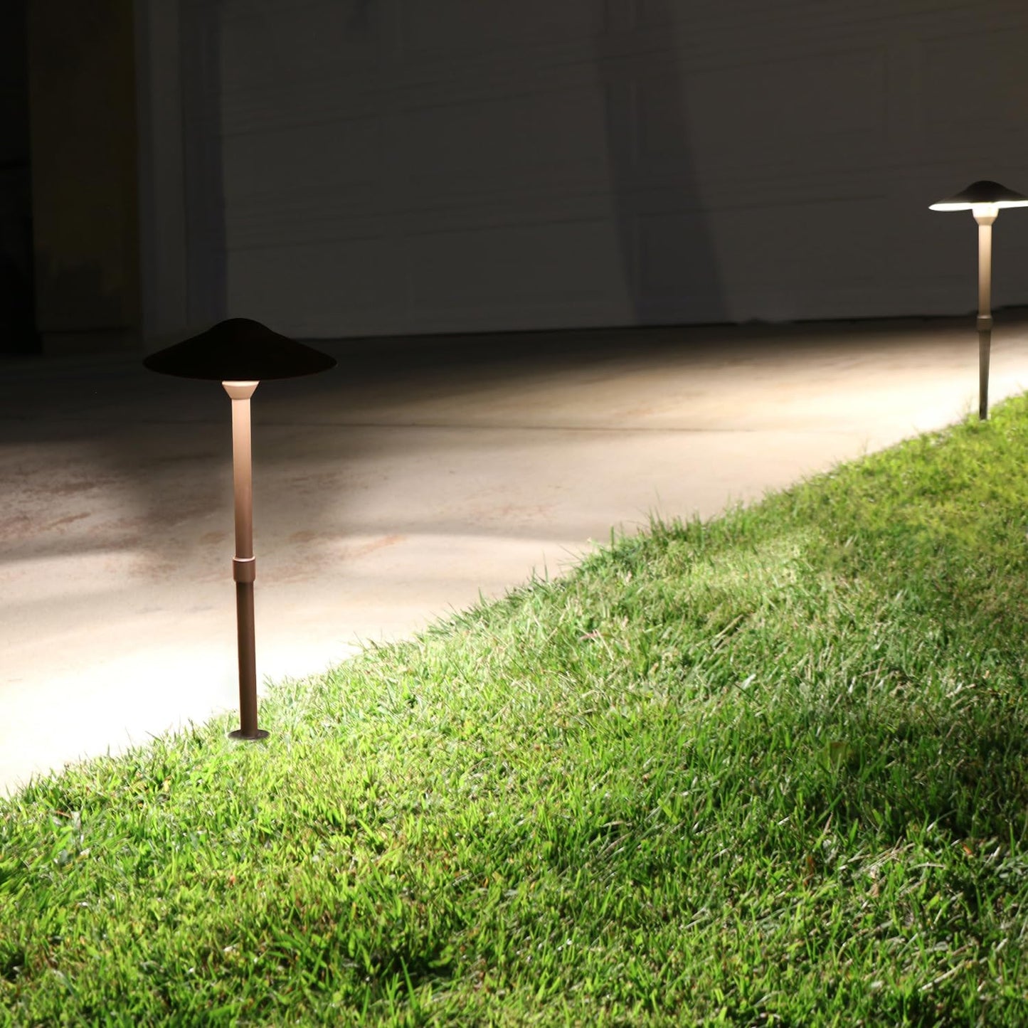 Lumina Lighting® 3W Landscape Lighting 12V Landscape Lights Low Voltage Landscape Path Lights Warm White Waterproof Outdoor Replaceable G4 LED Bulb