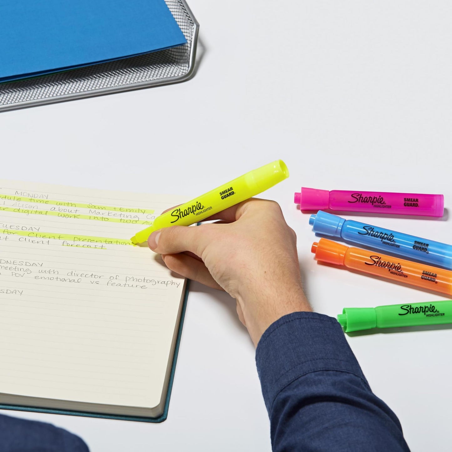 Sharpie Tank Highlighters, Chisel Tip, Yellow Highlighters, Essential Office & School Supplies, Teacher Must Haves, Quick-Drying, Smear-Resistant
