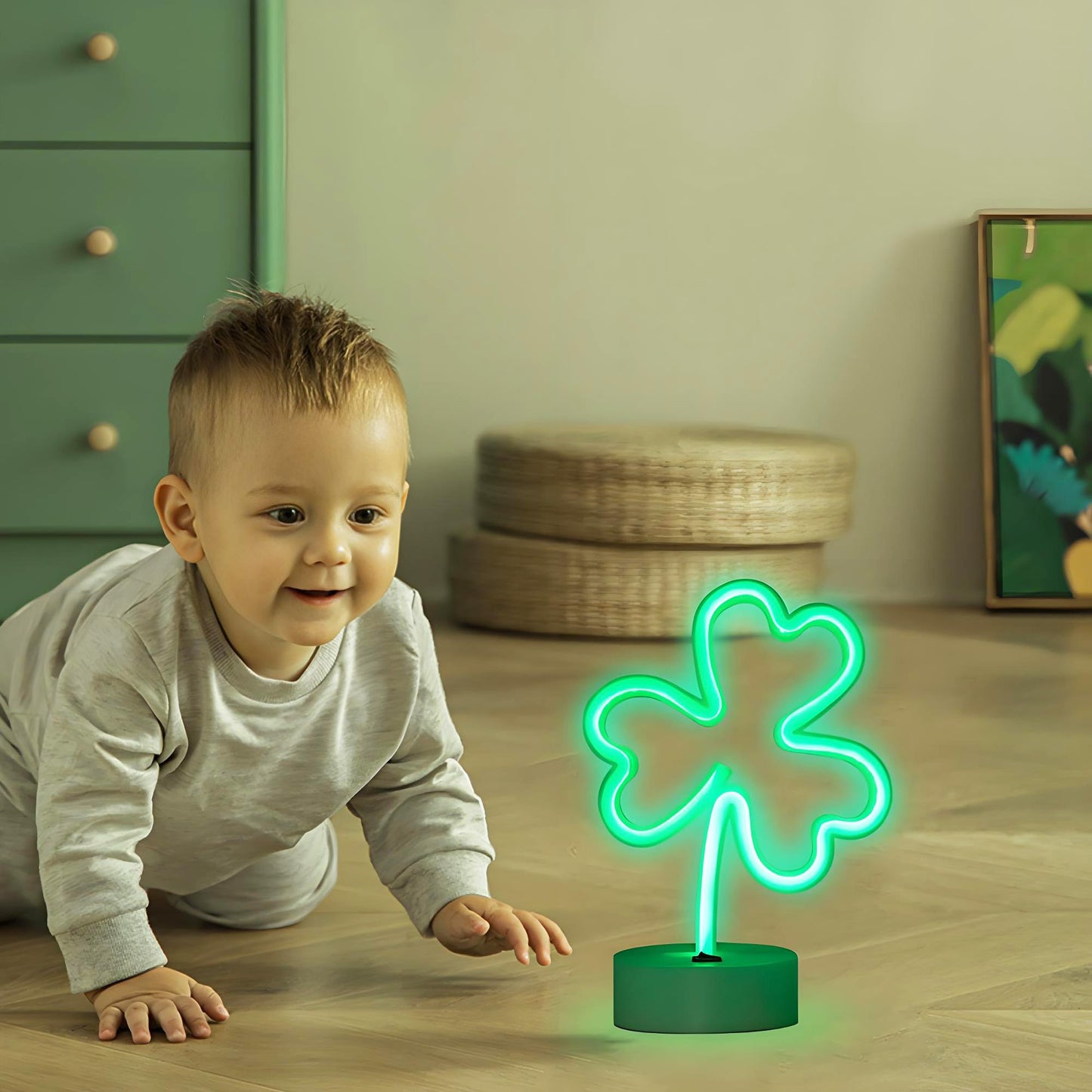 ENUOLI Shamrock Shape LED Neon Signs Green Decorative Lights USB/Battery Powered Led Light Decoration Lights with Base Lucky Grass Neon Sign Night