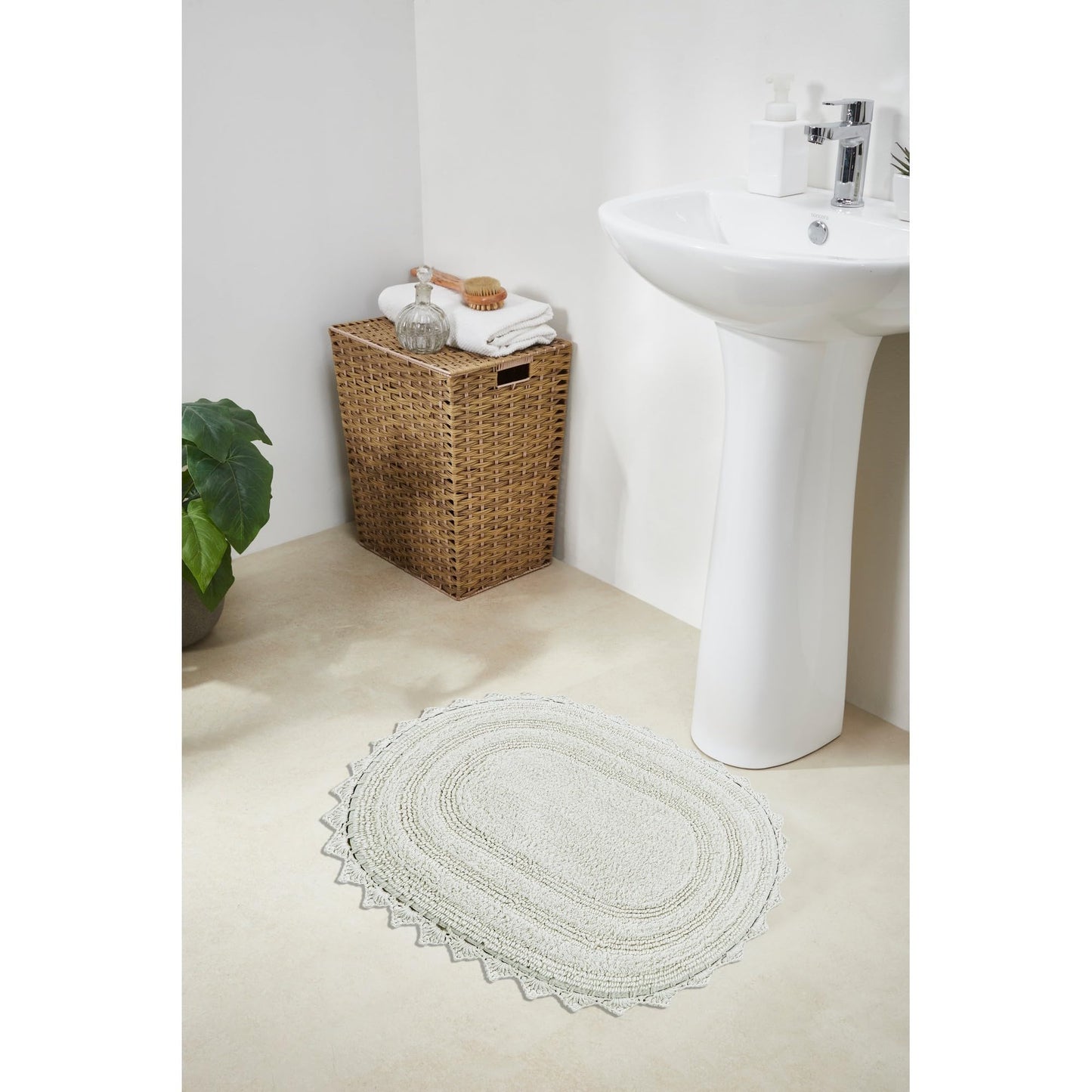Better Trends Lilly Crochet 17x24 Oval Bath Rugs & Reversible Bath Rugs, Bath mats for Bathroom, Luxurious 100% Cotton Bath Rug & Water Absorbent…