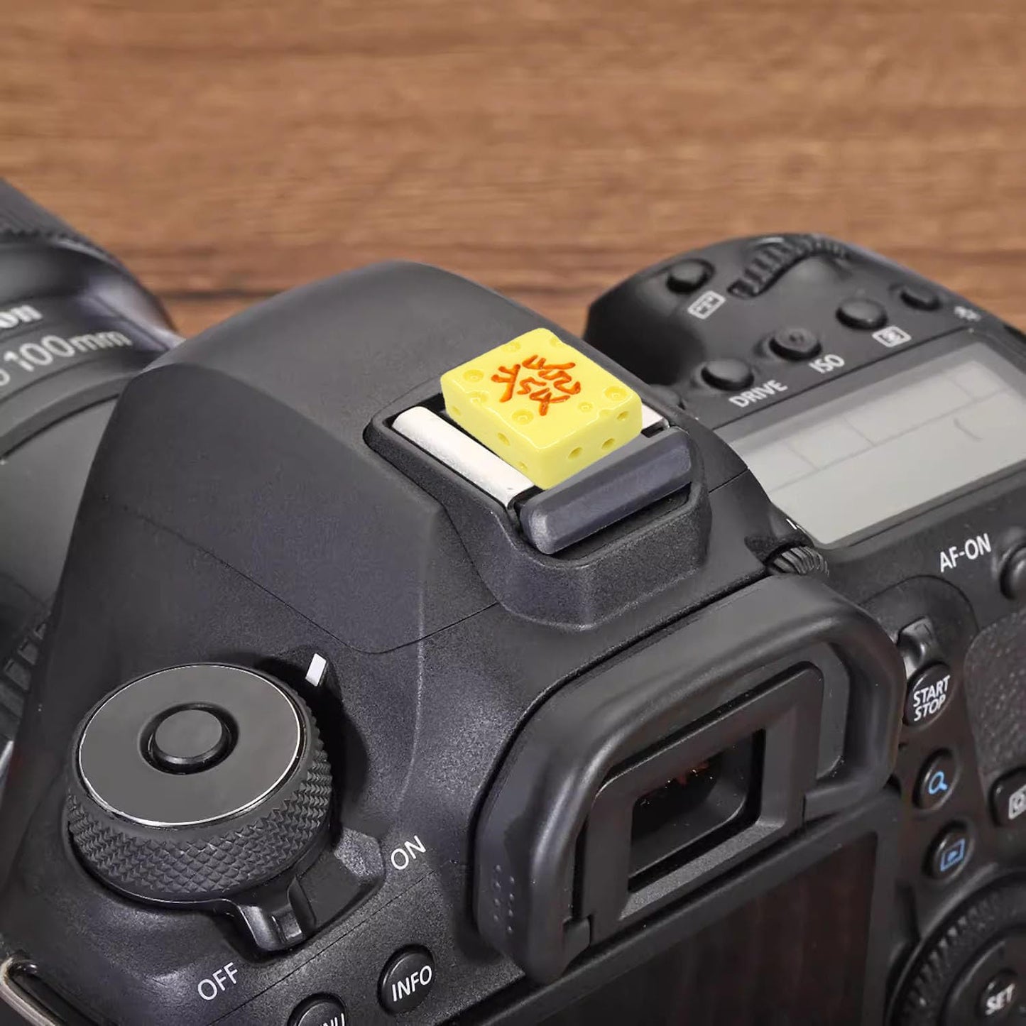 Camera Hot Shoe Cover, Cute Hot Shoe Cap, Hot Shoe Protector Compatible with Sony Fujifilm Fuji Canon Nikon Pentax Leical Panasonic (2pcs Mahjong)
