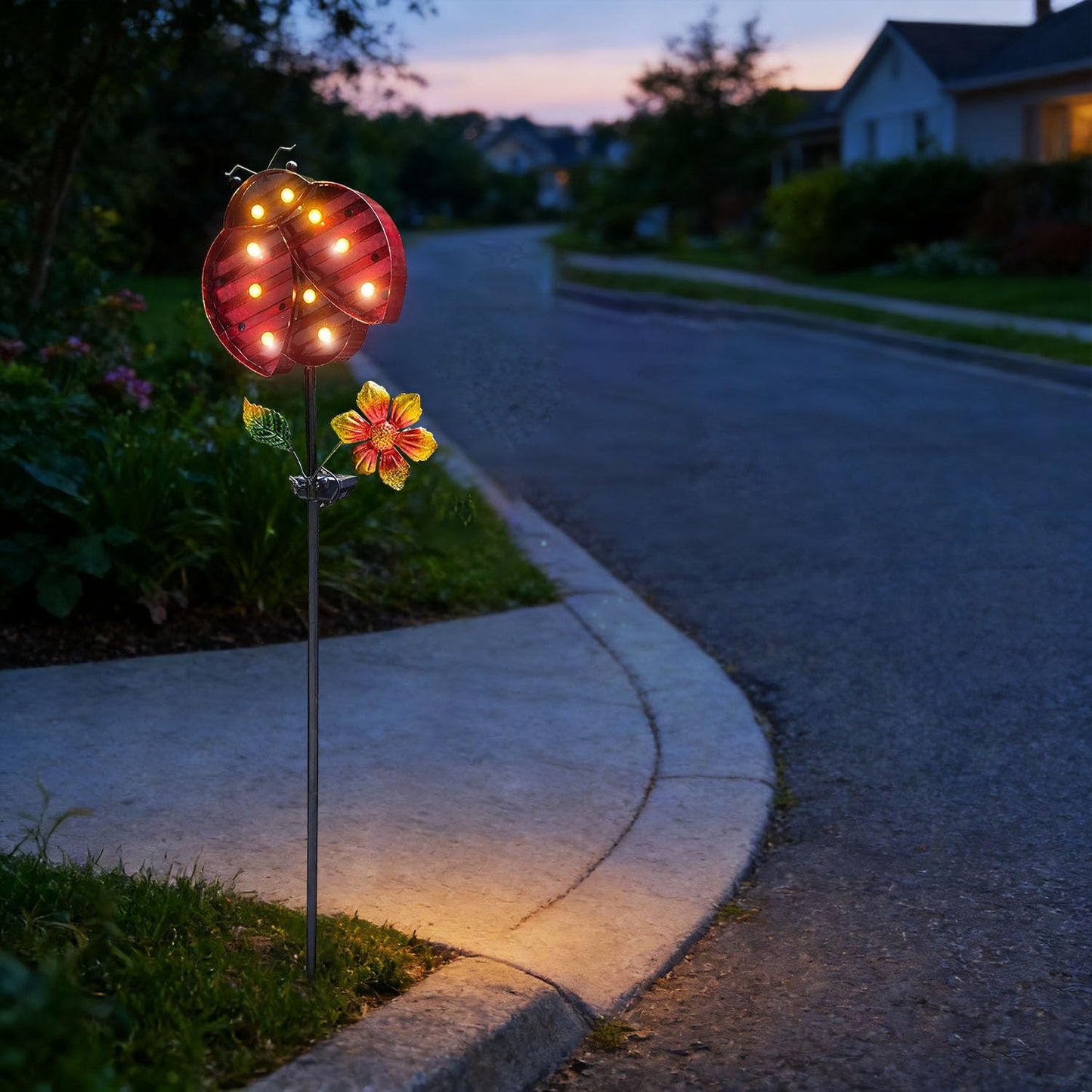 Solar Garden Decor Lights,Outdoor Garden Stakes Waterproof Beetle Lights Gifts for Women Mum and Metal Bird Decorative LED Lanterns for Yard