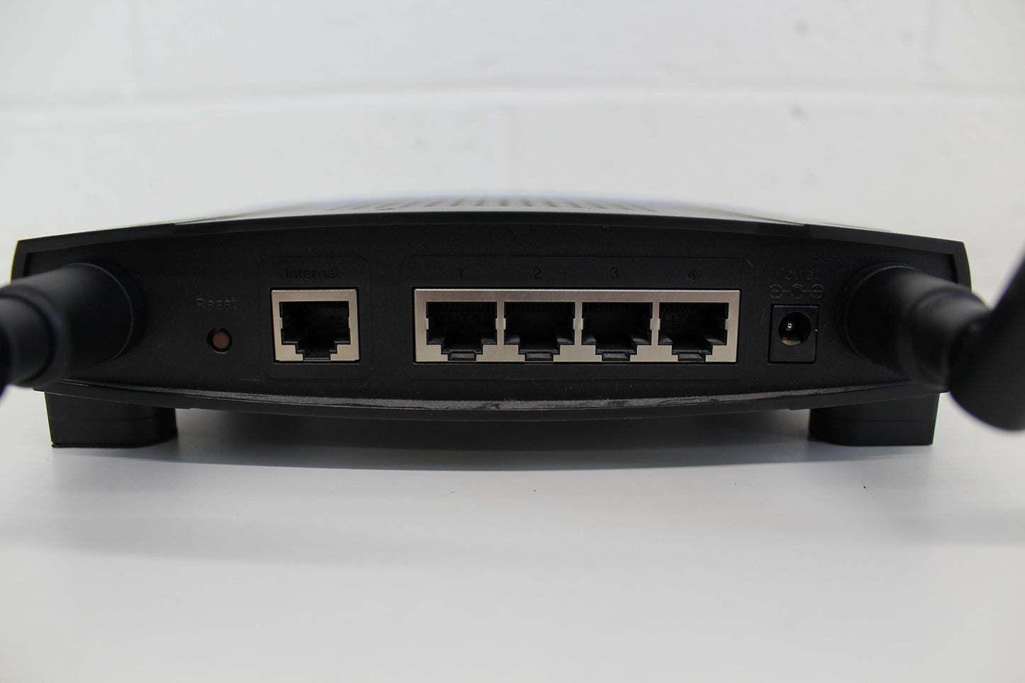 Cisco-Linksys WRT54GS Wireless-G Broadband Router with SpeedBooster