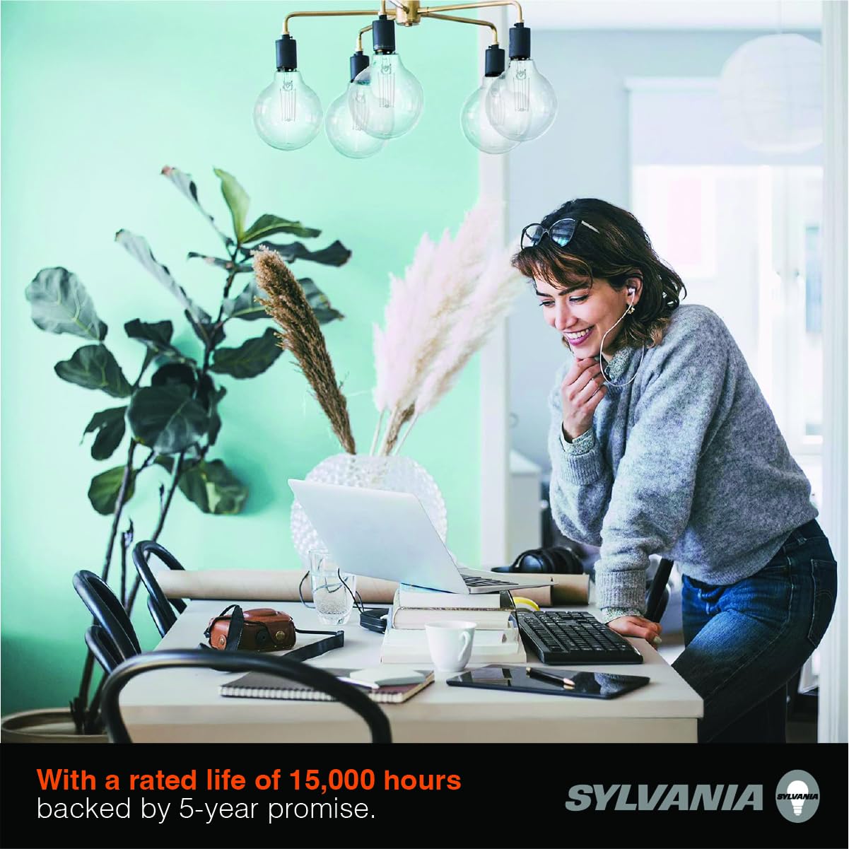Sylvania G25 Clear Globe LED White Filament Bulb, 5W, Dimmable, 500 LMS, Medium Base, 5000K, Daylight - 2 Pack (42177)