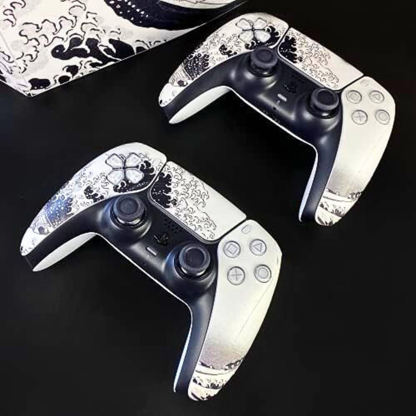 BelugaDesign PS5 Wave Japanese Skin | Painting Great Kanagawa Vinyl Cover Wrap Sticker Full Set Console Controller | Compatible with Sony PlayStation
