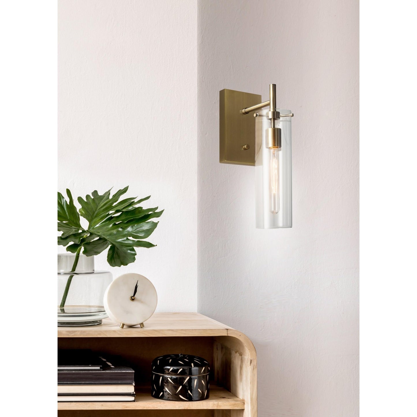 Adesso 3850-21 Dalton Wall Lamp