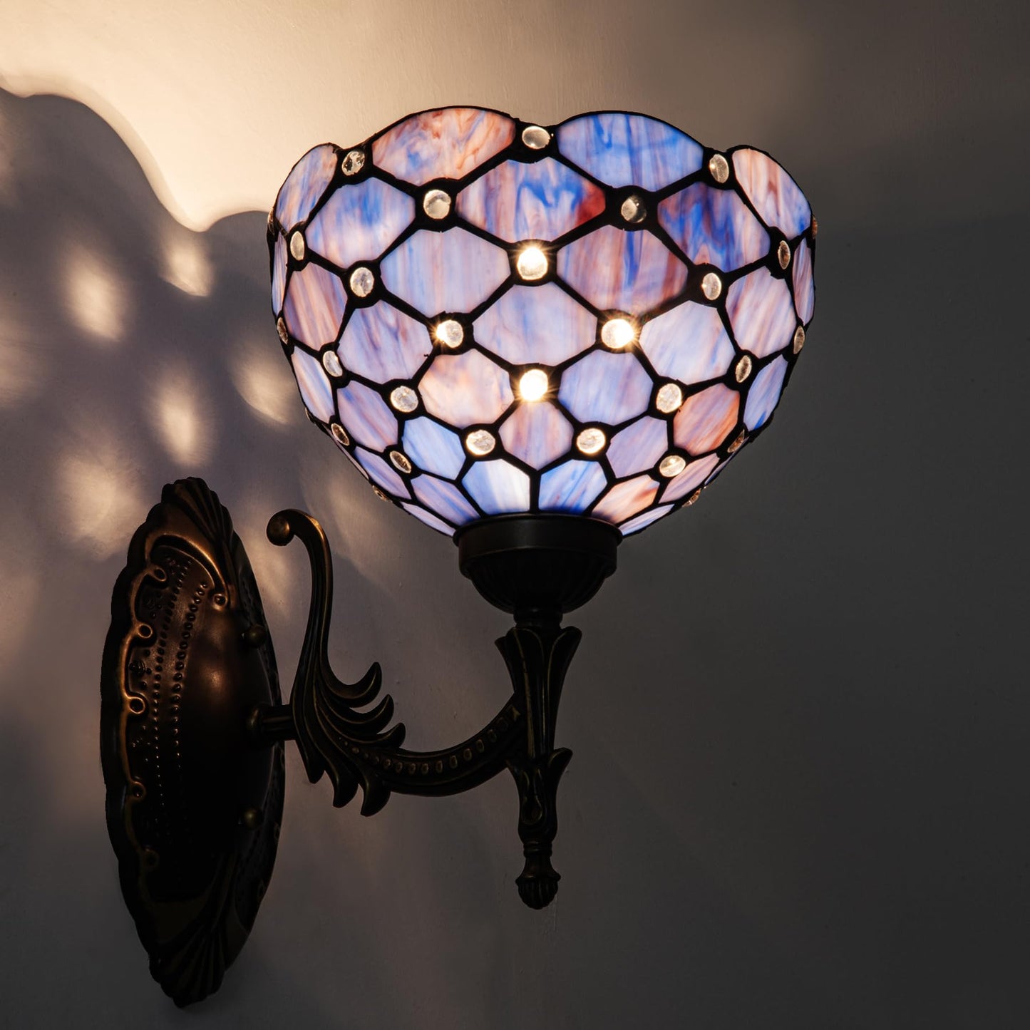 GILGGAK Tiffany Wall Sconce Hand-Weld Stained Glass Bedside Lamp with Classic 8 Inches Lampshade for Bedroom Hallway Living Room Home Office (Blue
