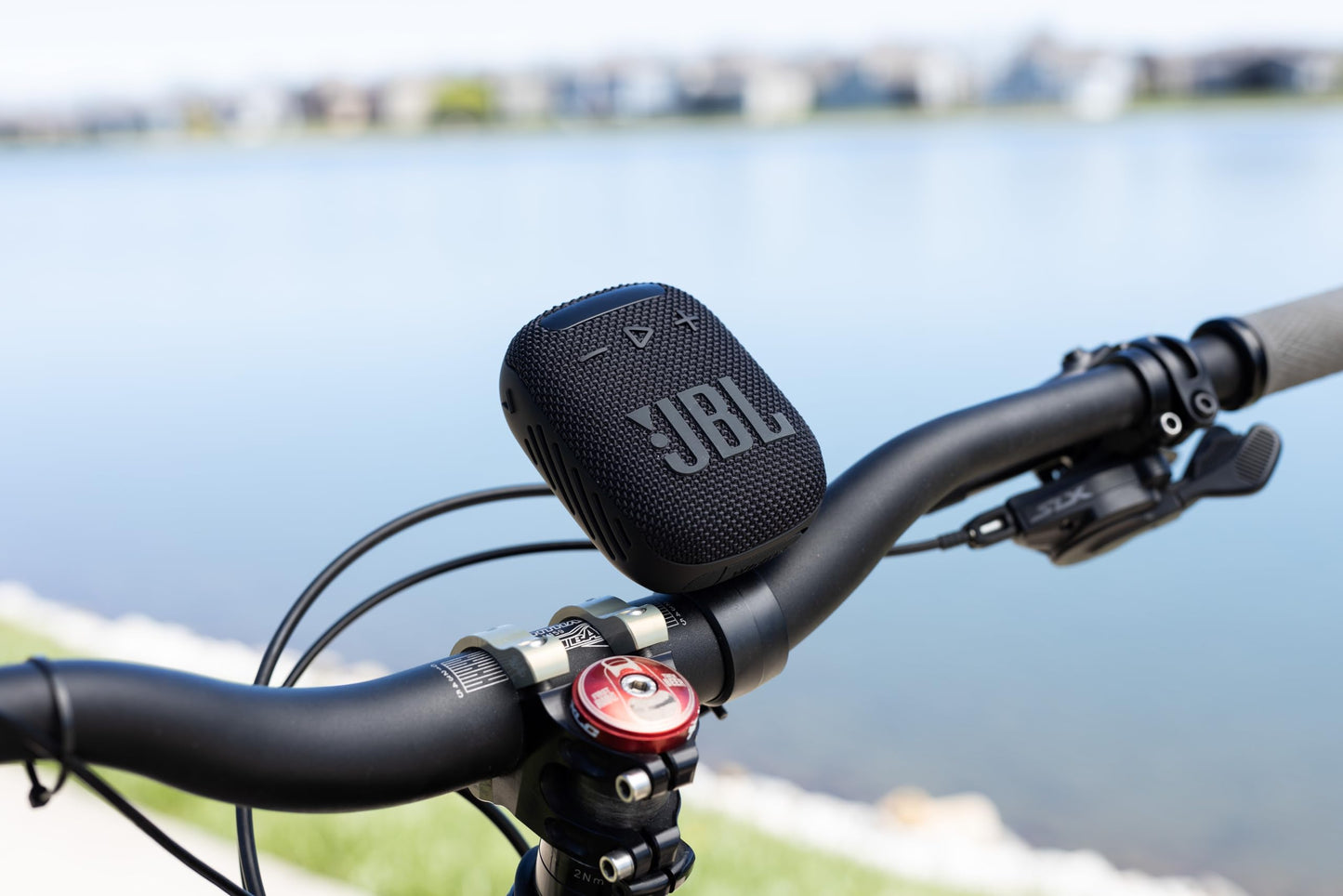 JBL Wind 3 FM Bluetooth Handlebar Speaker (Gray)