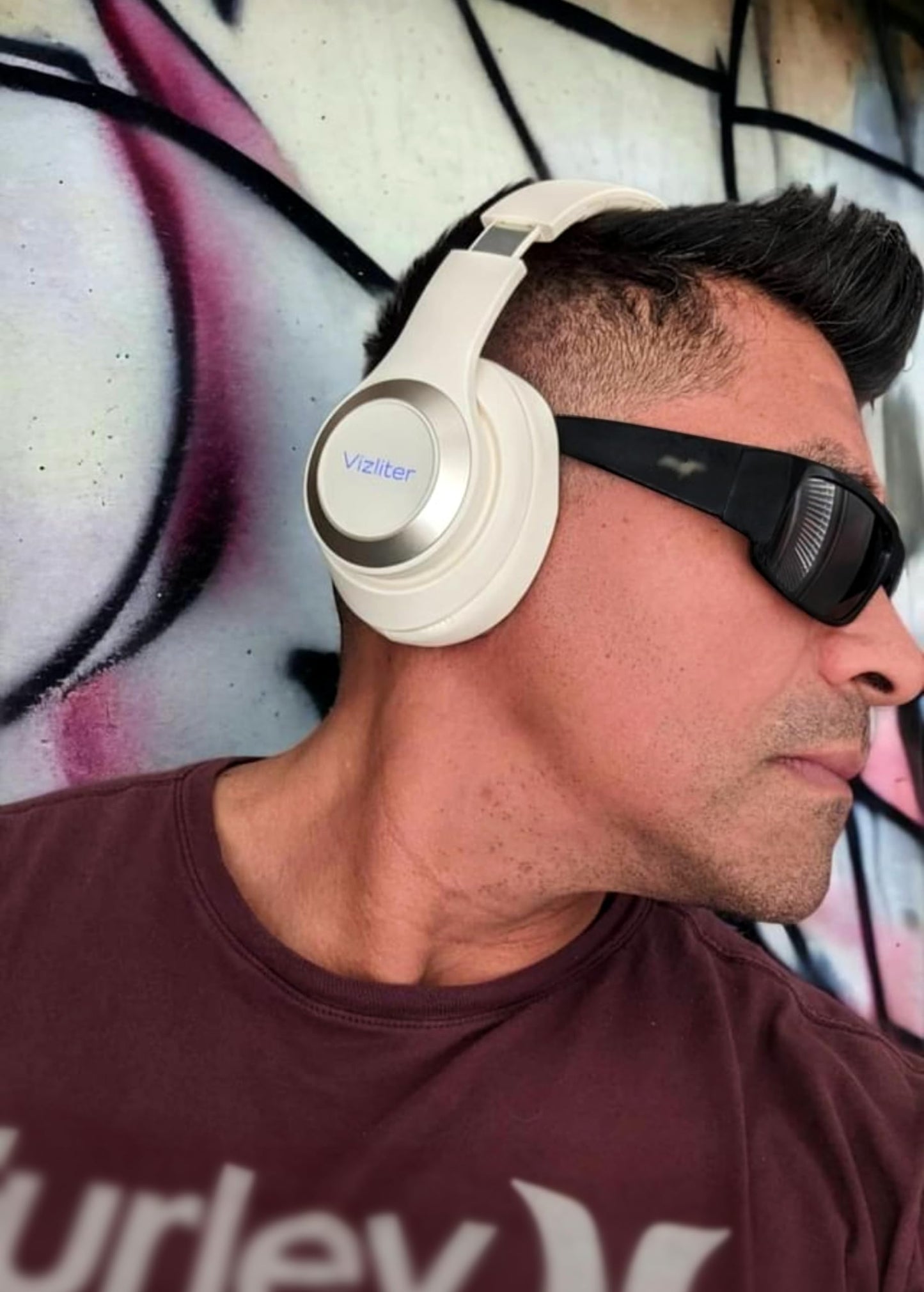 Vizliter Bluetooth Headphones, TWS Deep Bass Wireless Over-Ear Headset 5.3 with Built-in Mic LED Lights, Noise Cancelling Audio Earphones (Beige)