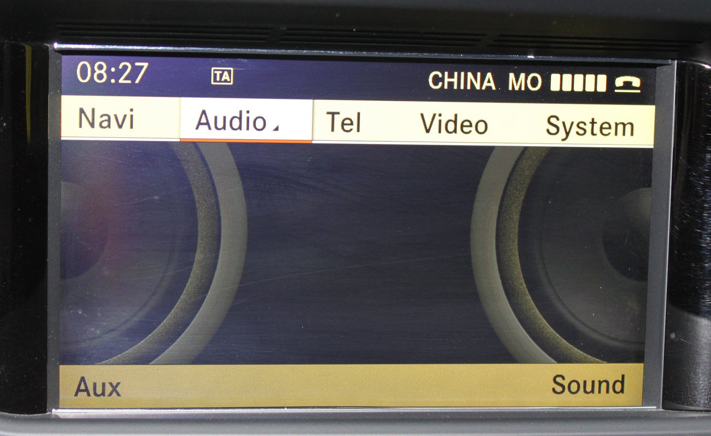 YONGJIANGXIA AUX Cable Compatible with Mercedes Benz 2010-2016 CLS E GL S SL SLK Class for iOS ANDRIOD Devices
