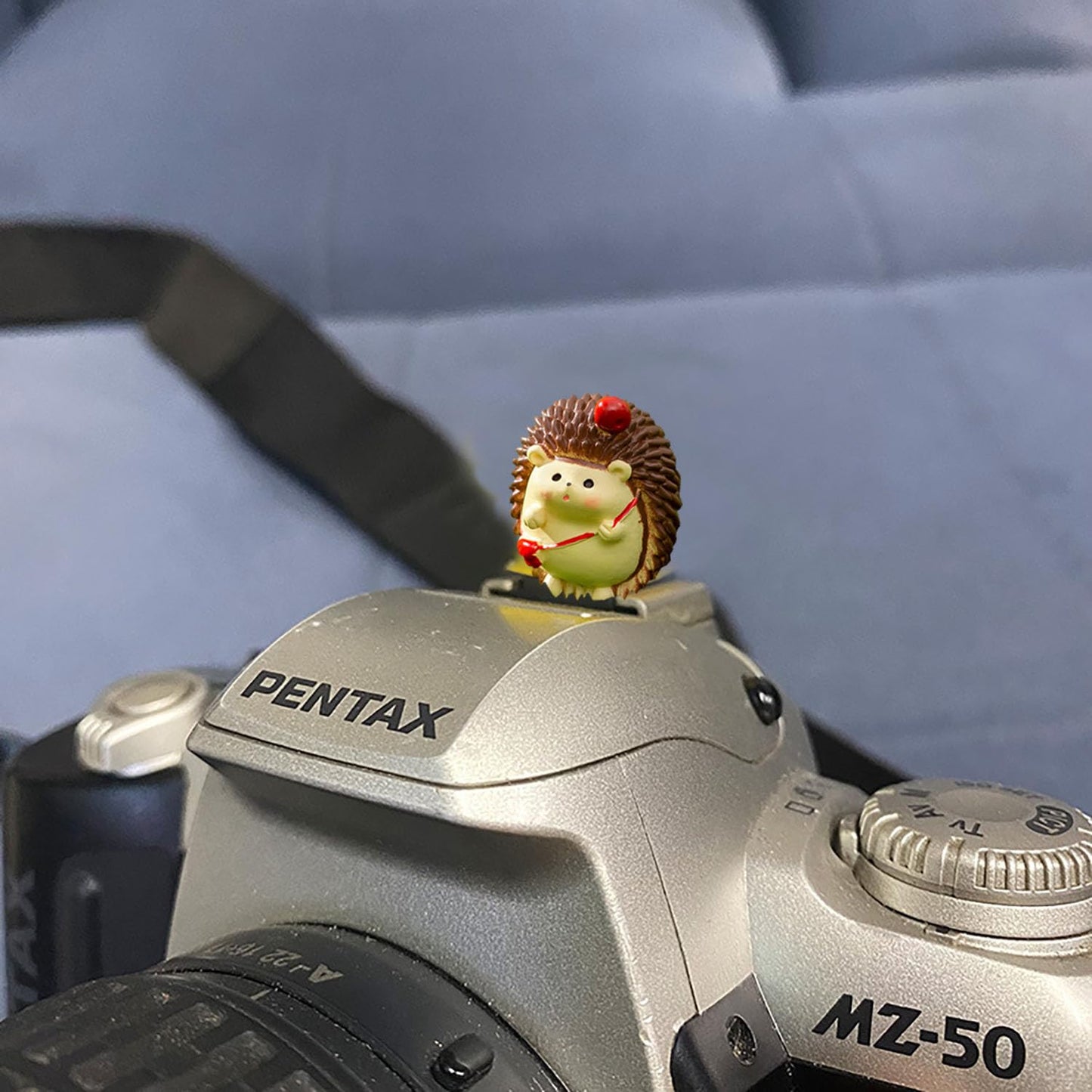Camera Hot Shoe Cover, Cute Hot Shoe Cap, Hot Shoe Protector Compatible with Sony Fujifilm Fuji Canon Nikon Pentax Leical Panasonic (2pcs Hedgehog)