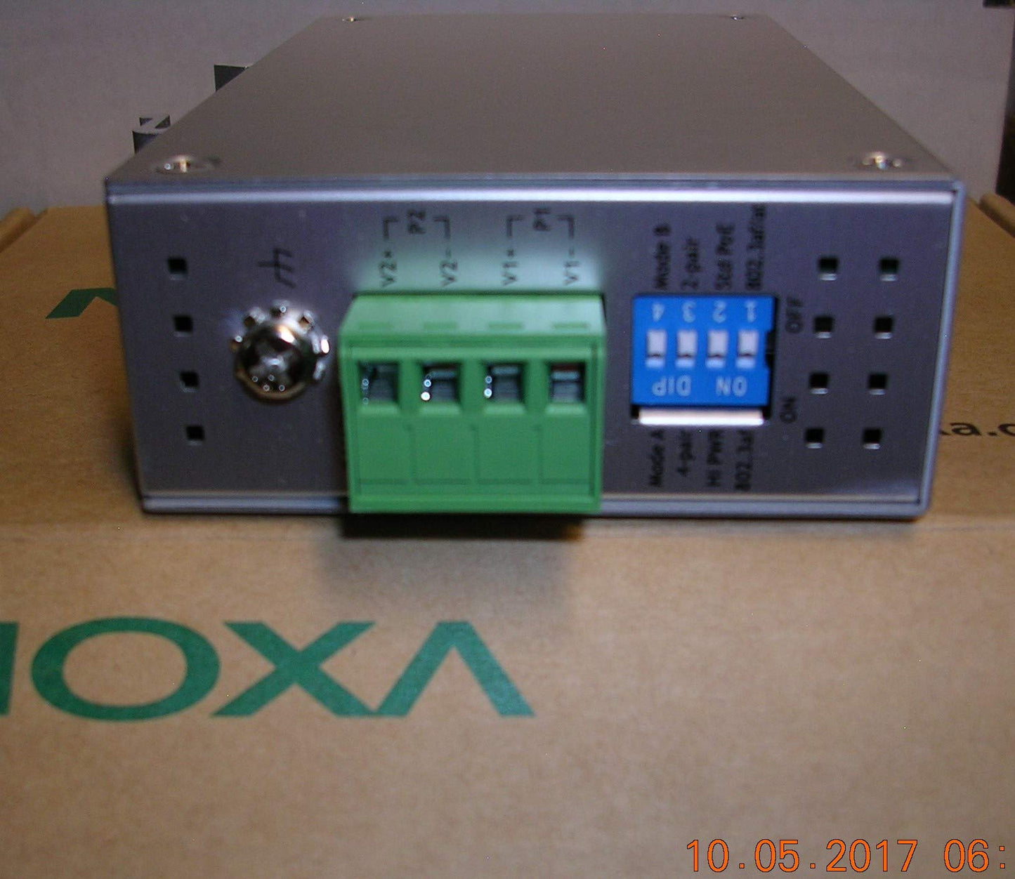 MOXA INJ-24A-T Gigabit High-power PoE injector, max. output of 36W/60W @24 or 48VDC by 2-pair/4-pair mode, -40 to 75C operating temperature