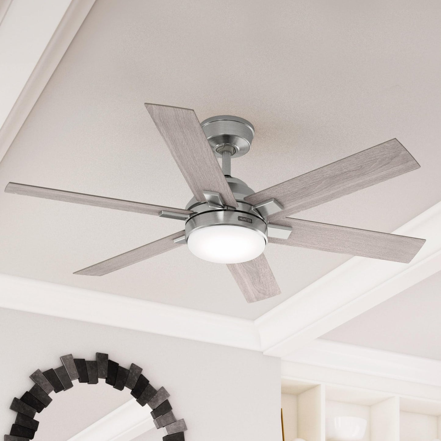 Hunter Fan 52 inch Brushed Nickel Indoor Ceiling Fan with Light and Remote for Bedroom, Large Room/Great Room, Dining Room, Kitchen, Office (Renewed)
